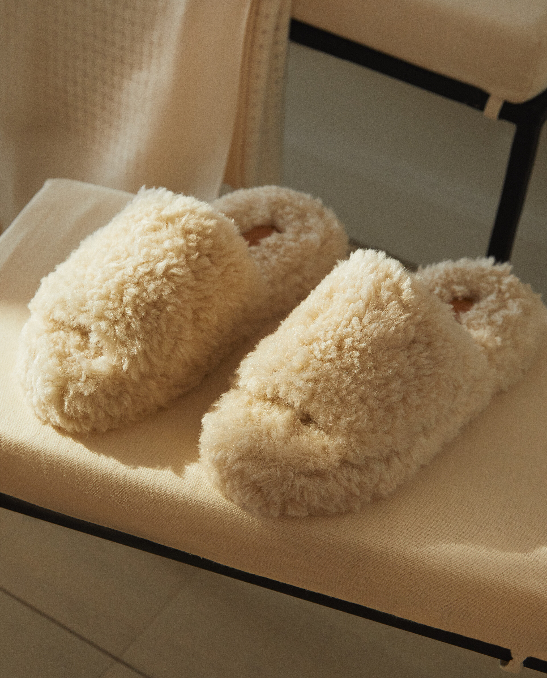 Zara home fluffy hot sale slippers