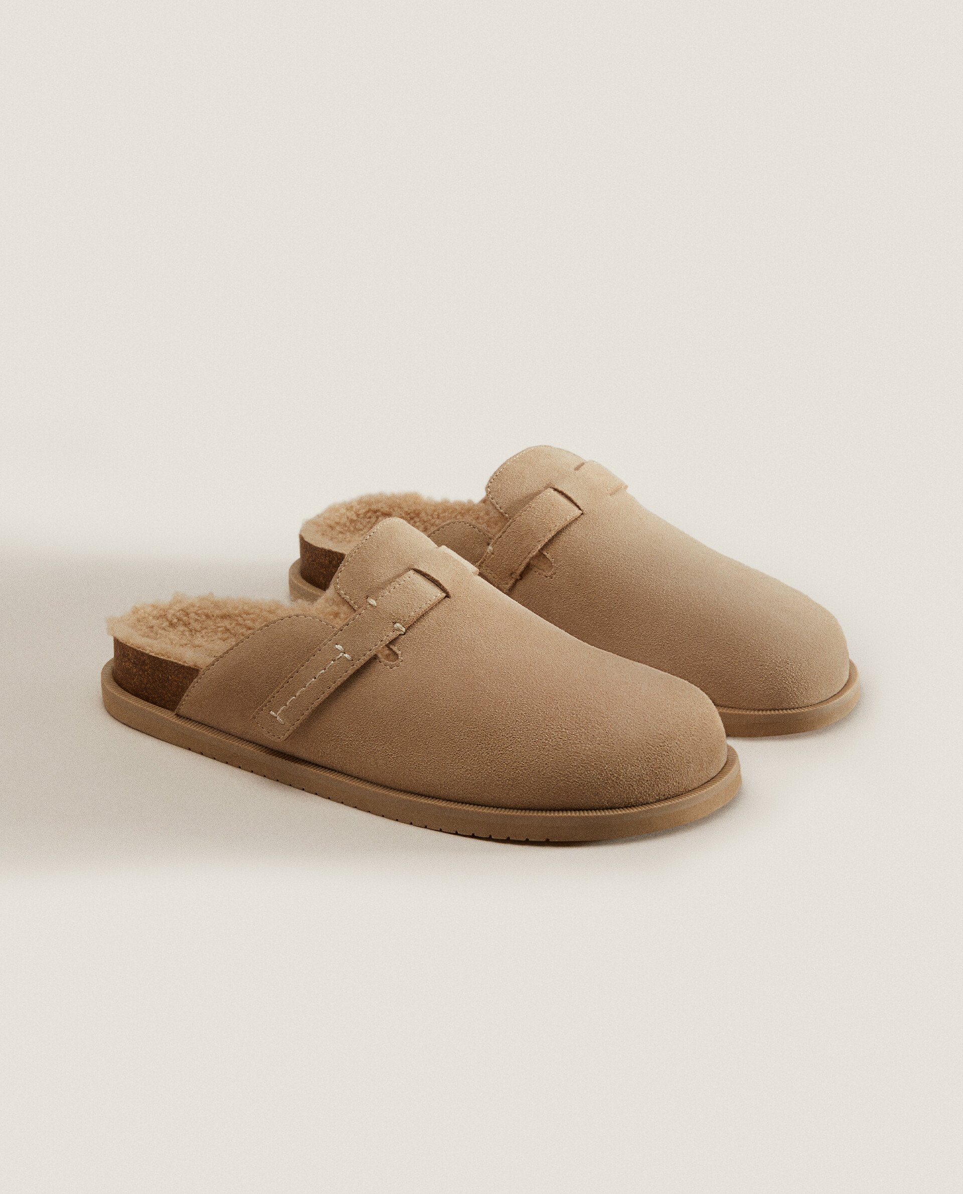 Womens leather top mule slippers