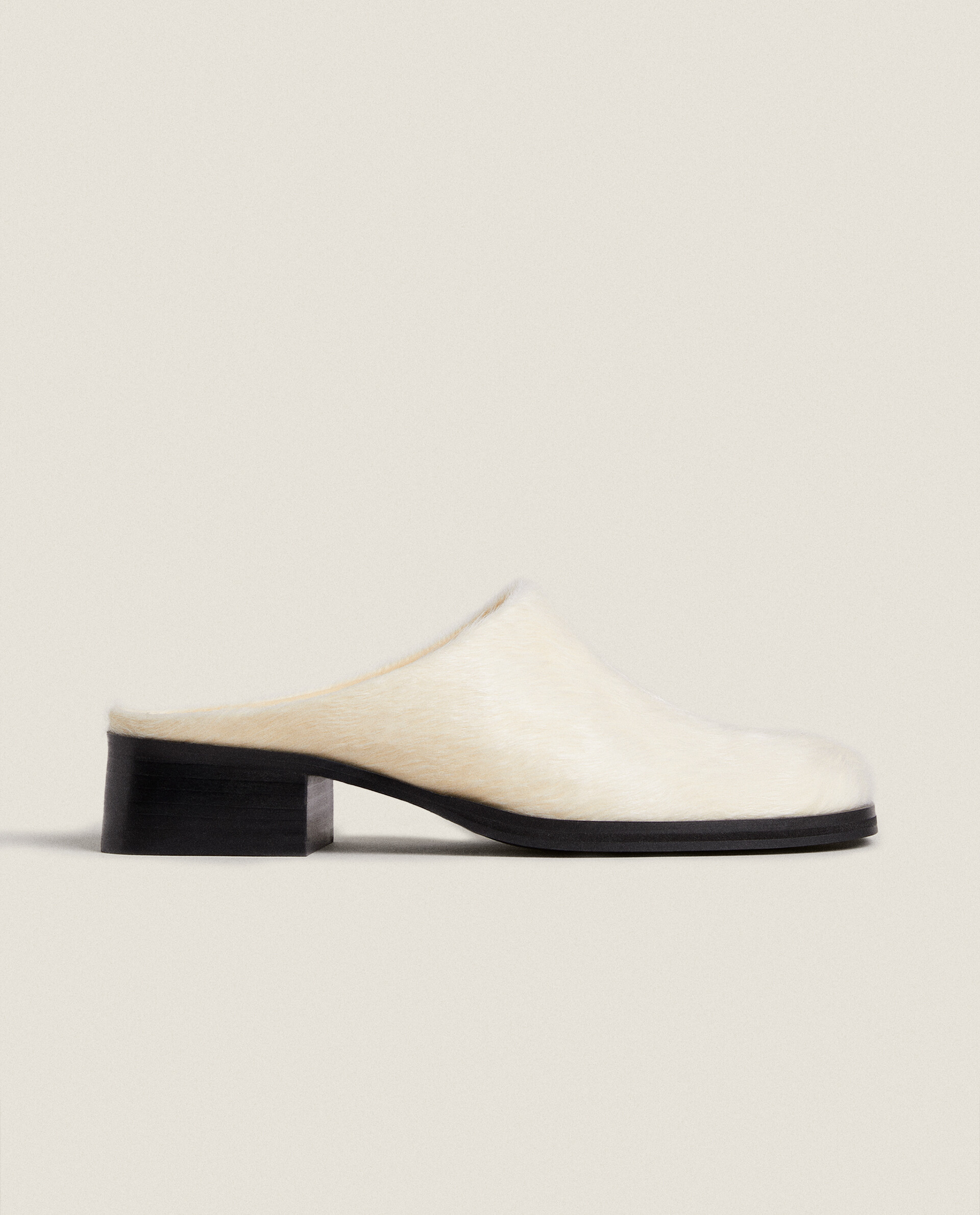 Mules sales fourrure zara