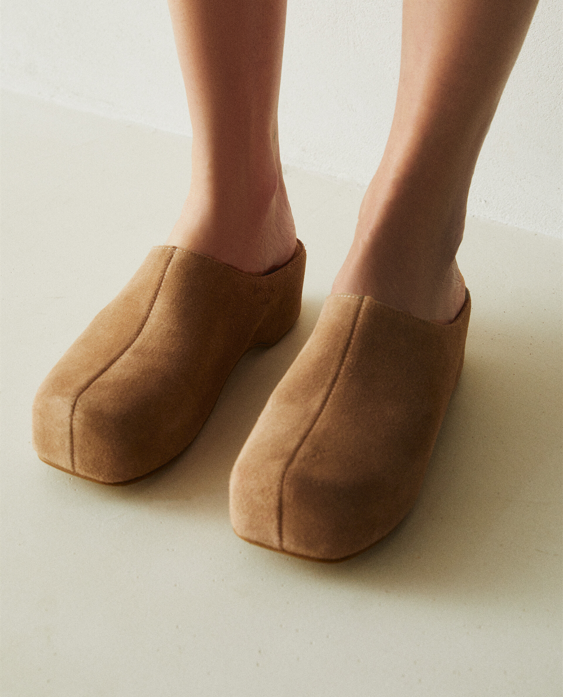 LEATHER MULE CLOG SLIPPERS Zara Home Morocco
