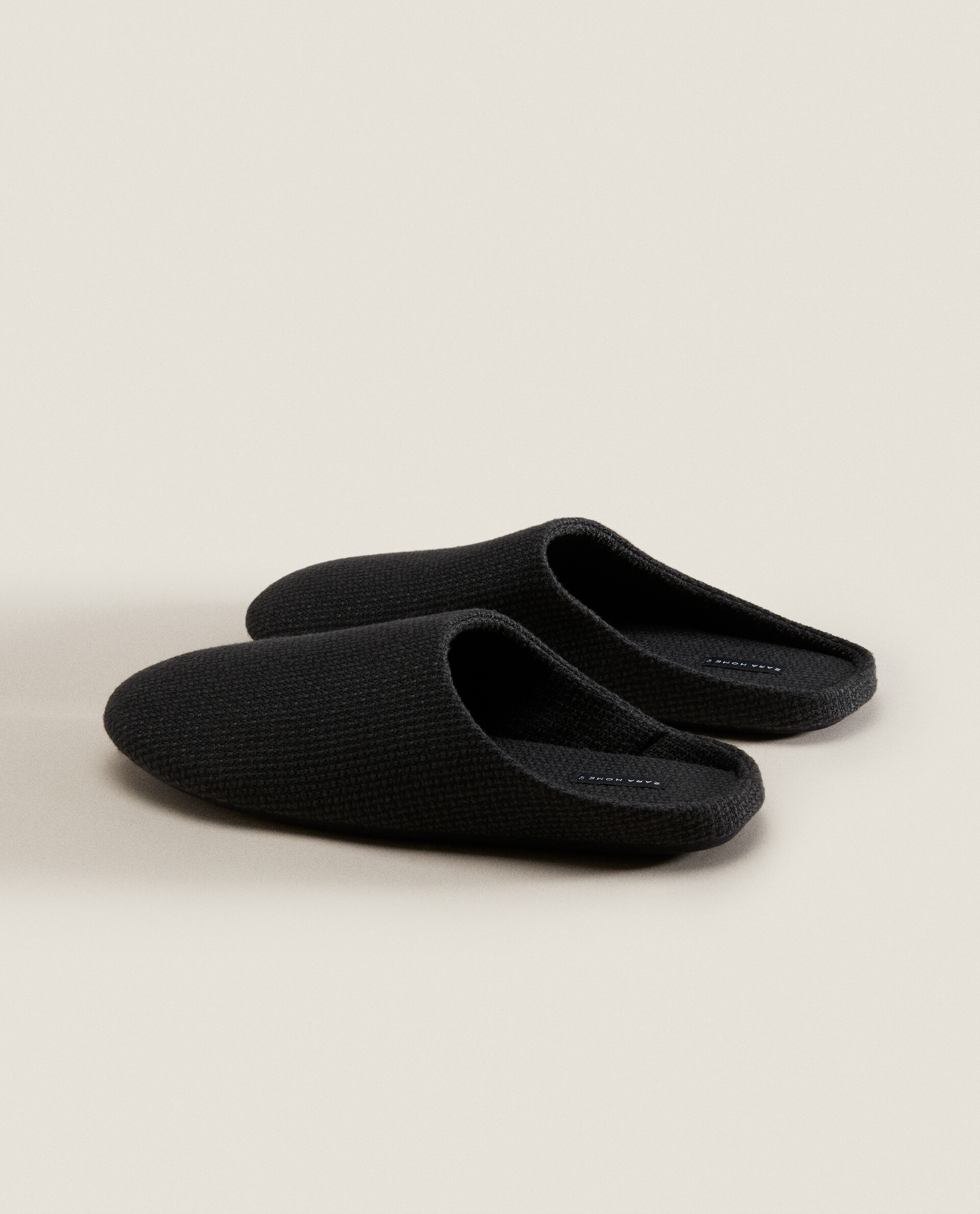 Zara black slippers top