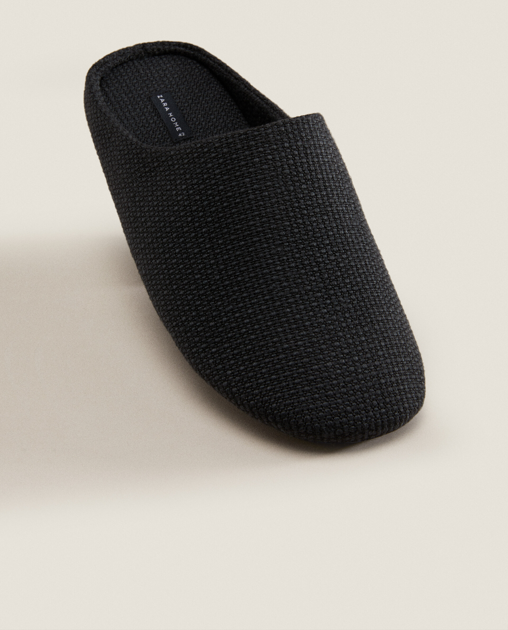 Fabric slippers shop