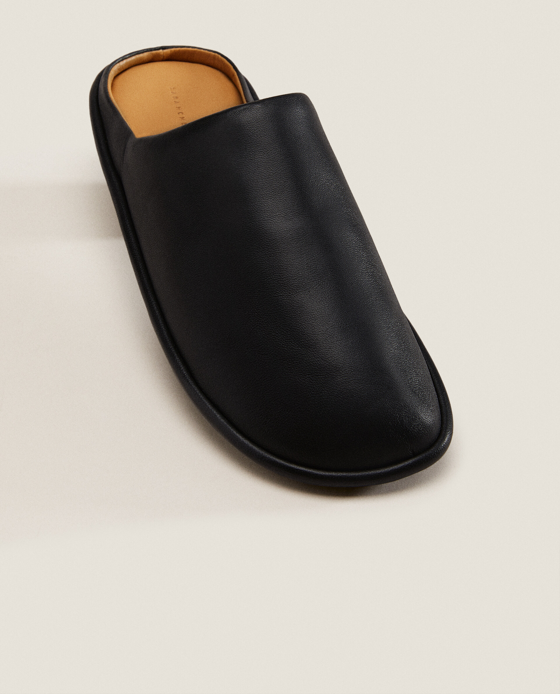 Zara discount leather slippers