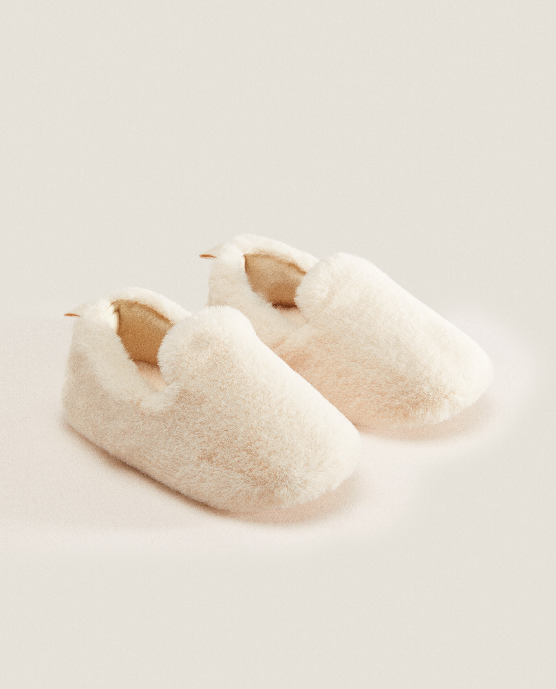 FAUX FUR SLIPPERS Zara Home Spain