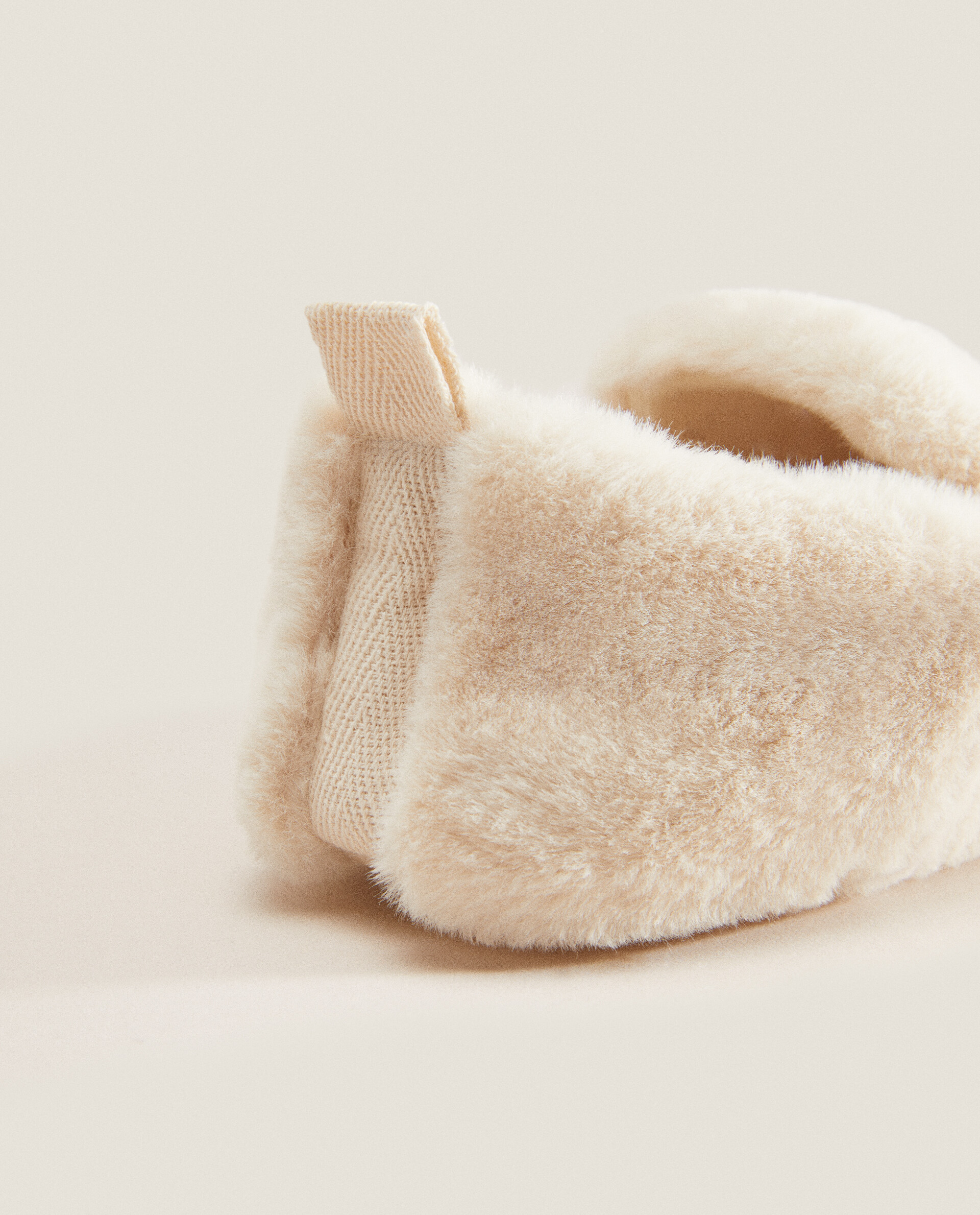 Zara home fur best sale slippers