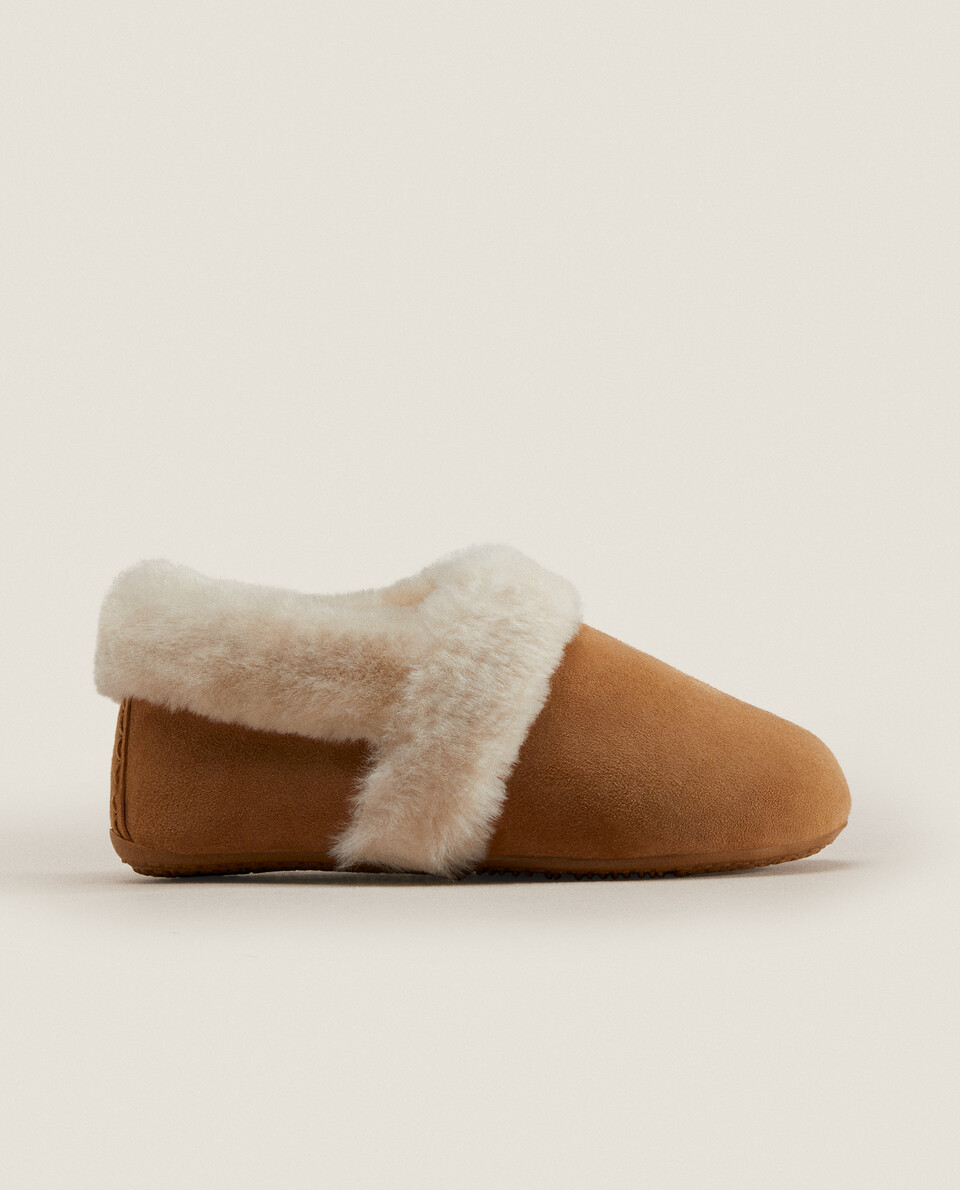 LEATHER SLIPPERS WITH FAUX FUR LINING
