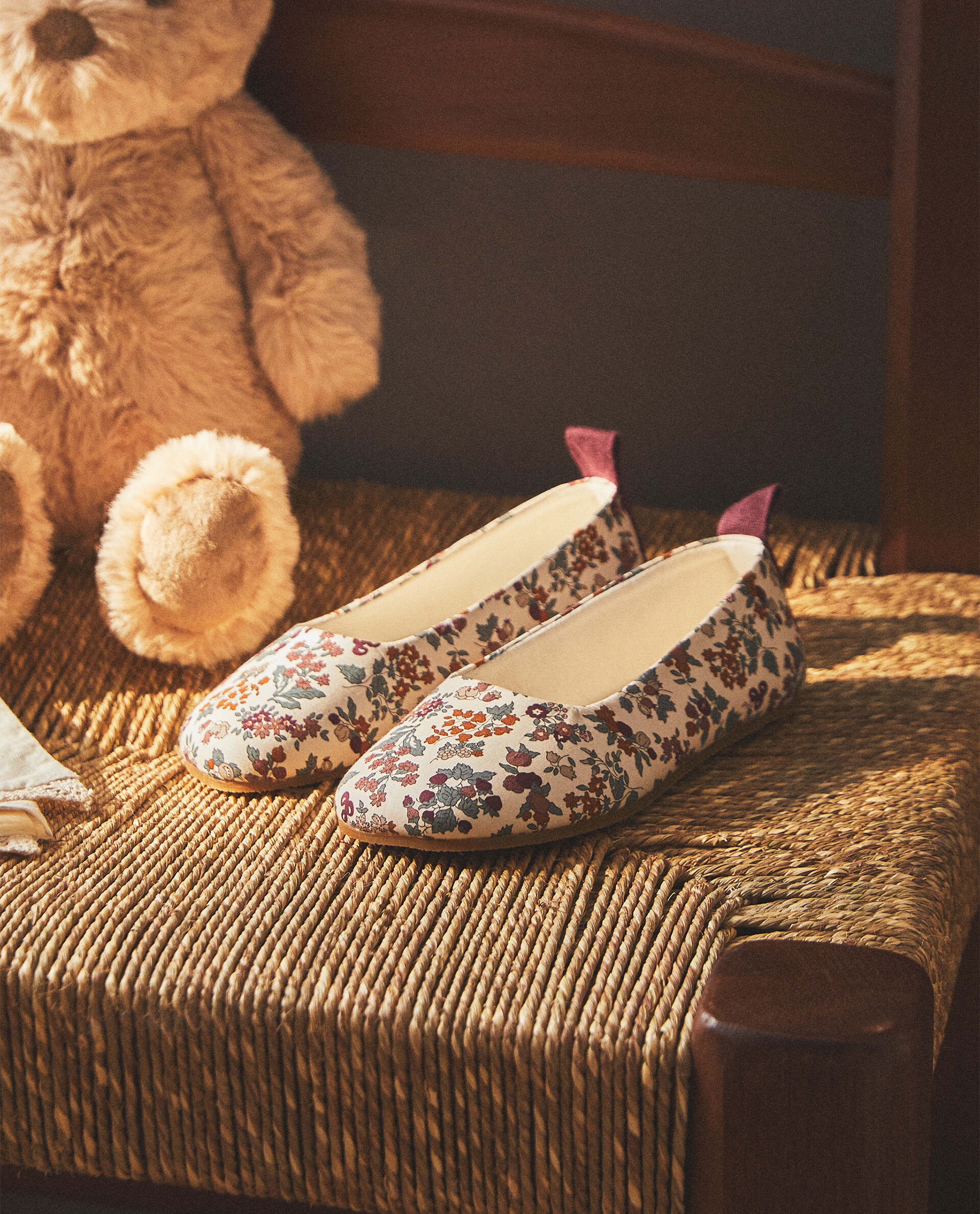 Children's best sale ballet slippers