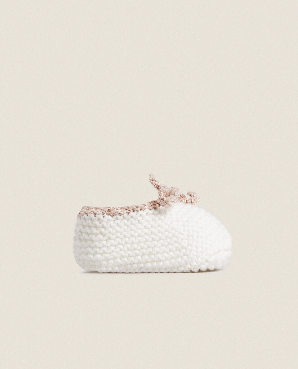CHUNKY KNIT BOOTIES WITH BOW Zara Home UAE ABU DHABI/AL AIN/RAS AL