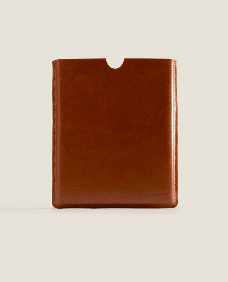 LEATHER COMPUTER OR TABLET CASE
