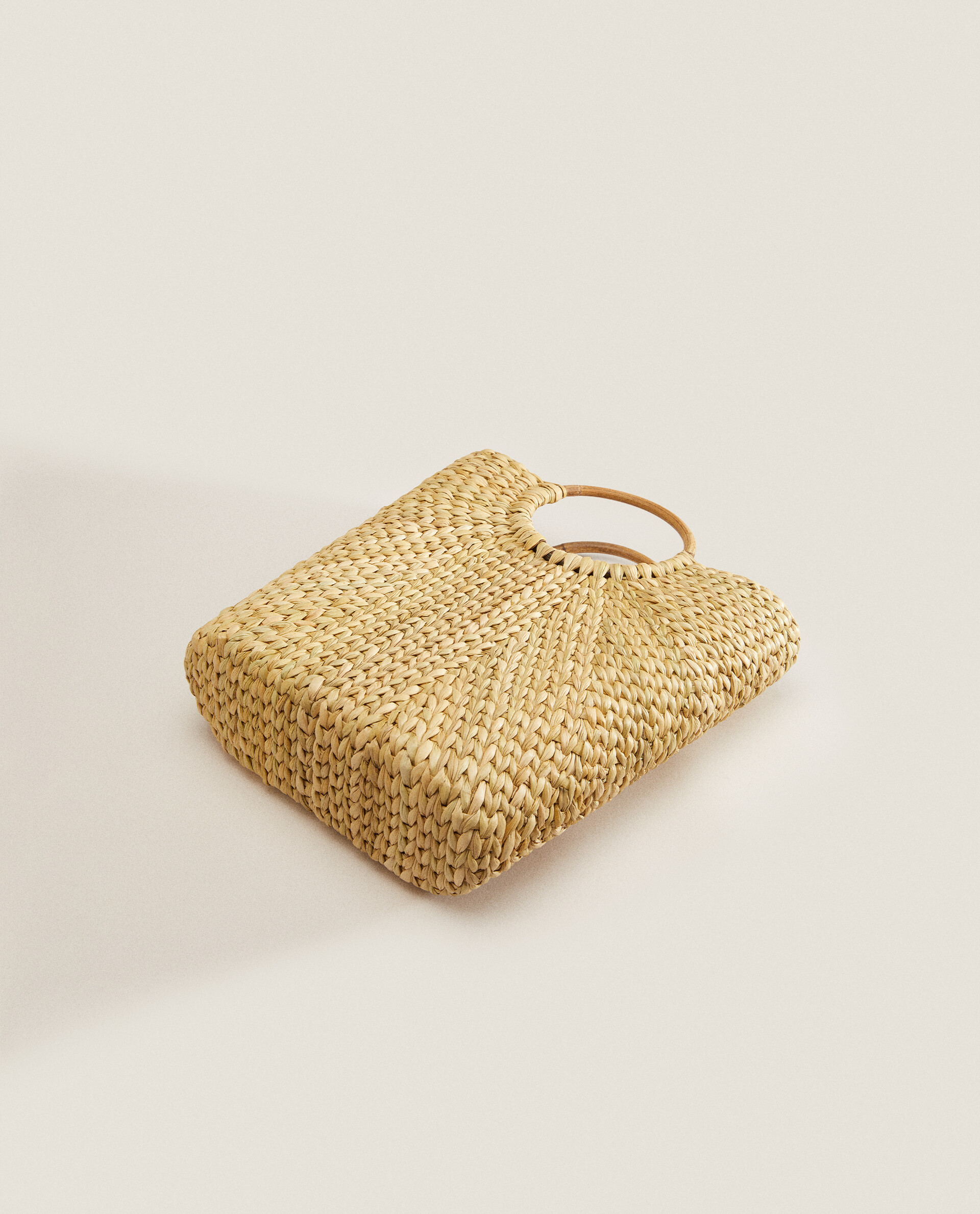 Capazos playa sales zara home
