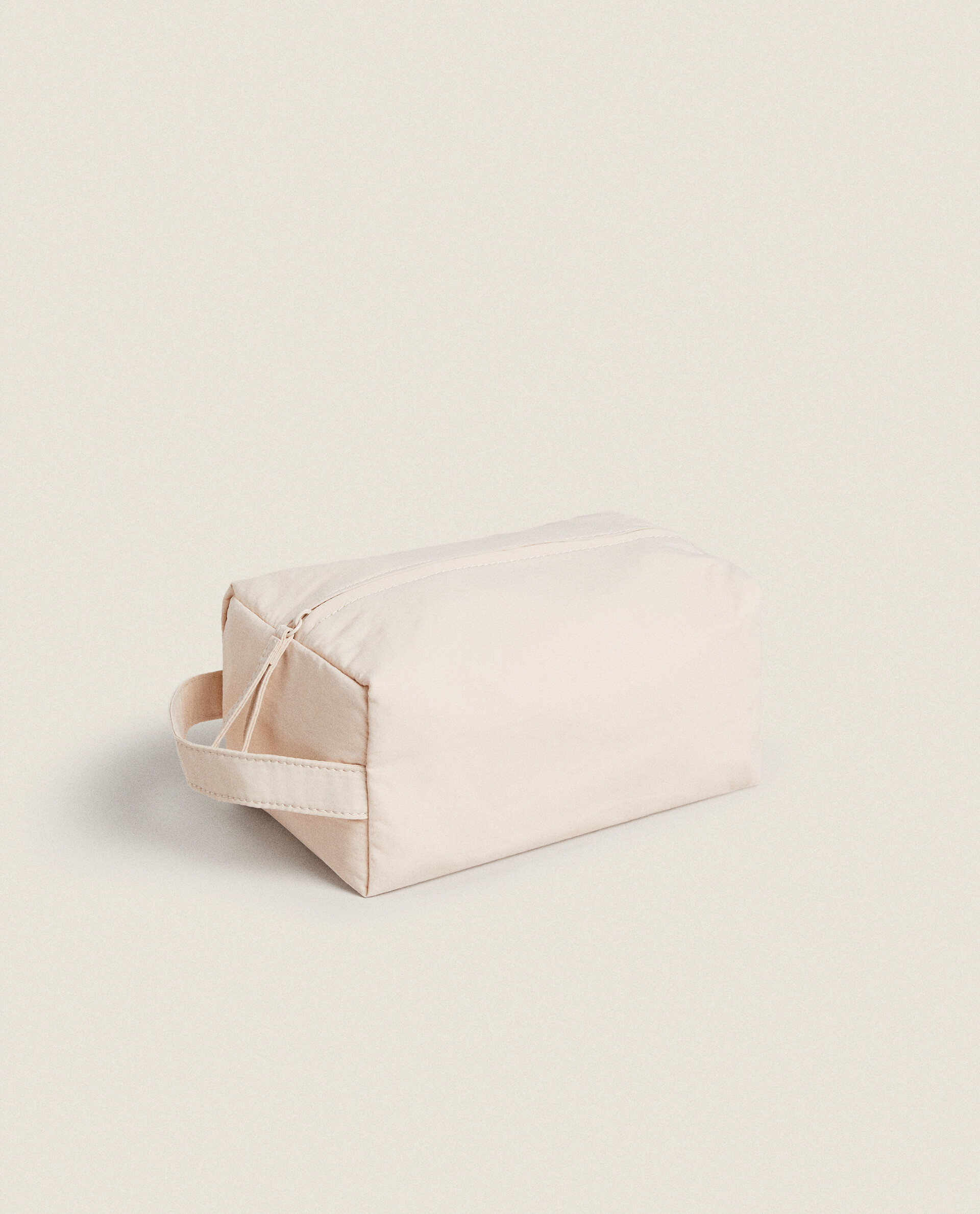 Medium toiletry bag online