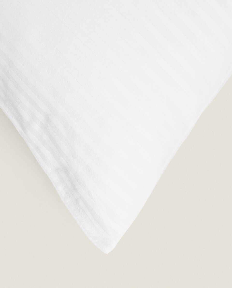 STRIPED COTTON PILLOW PROTECTOR