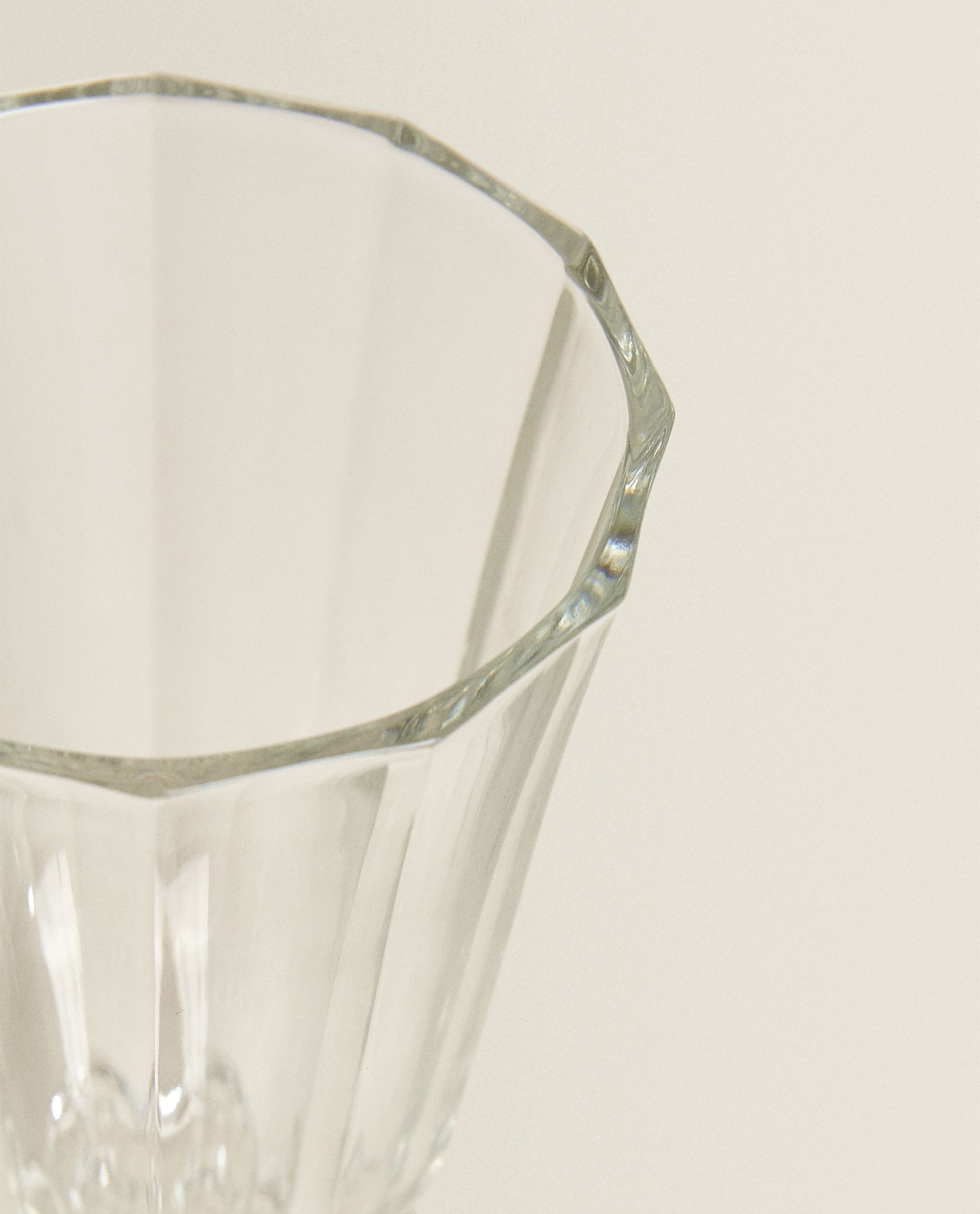 RAISED FACETED WINE GLASS  Zara Home United States of America