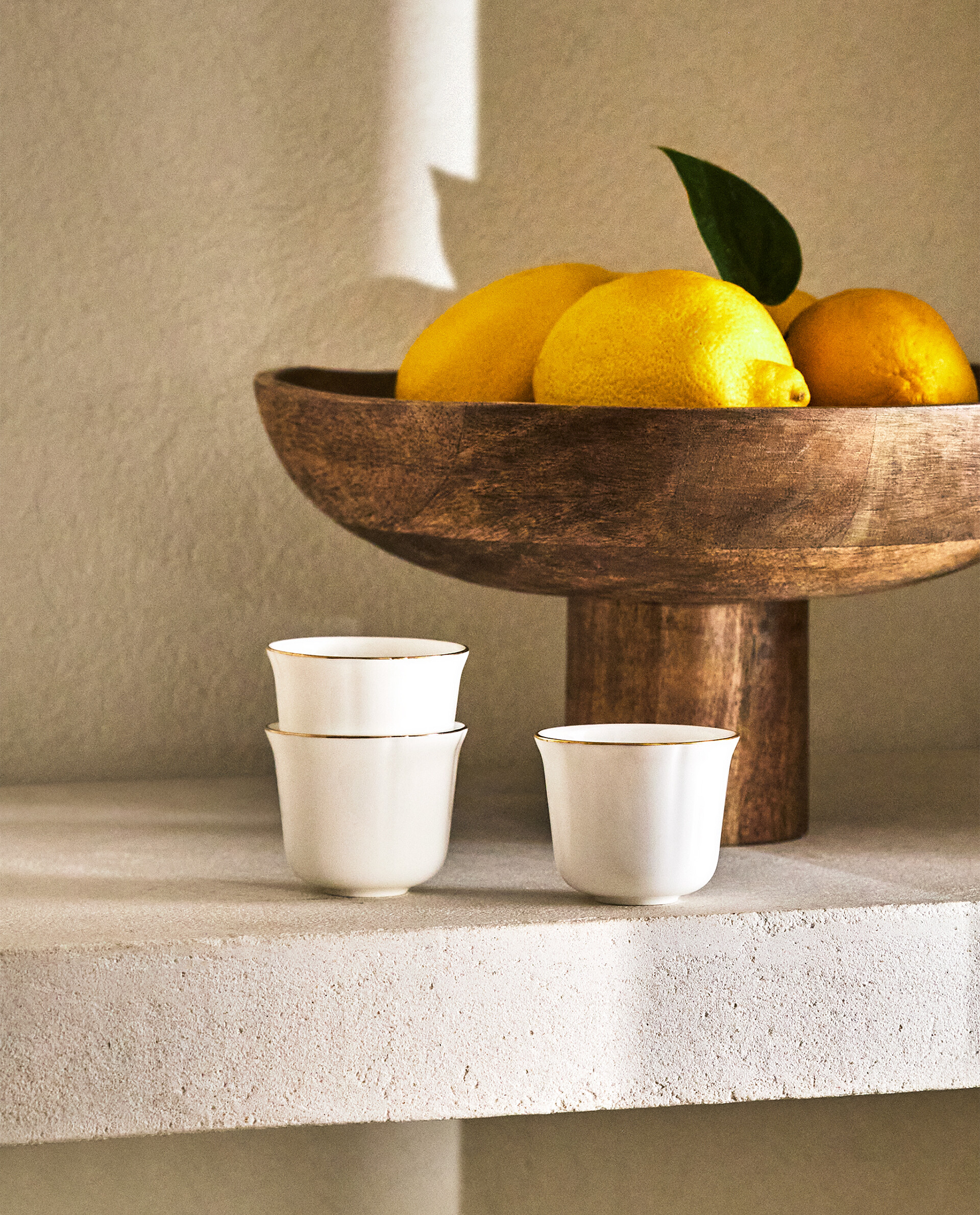 BONE CHINA SHORT GLASS WITH RIM Zara Home Spain