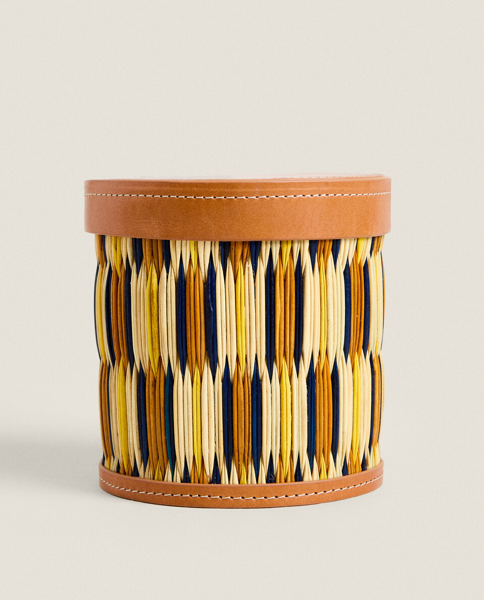 (620 G) WHITE JASMINE X HEIMAT ATLÁNTICA SCENTED CANDLE Zara Home