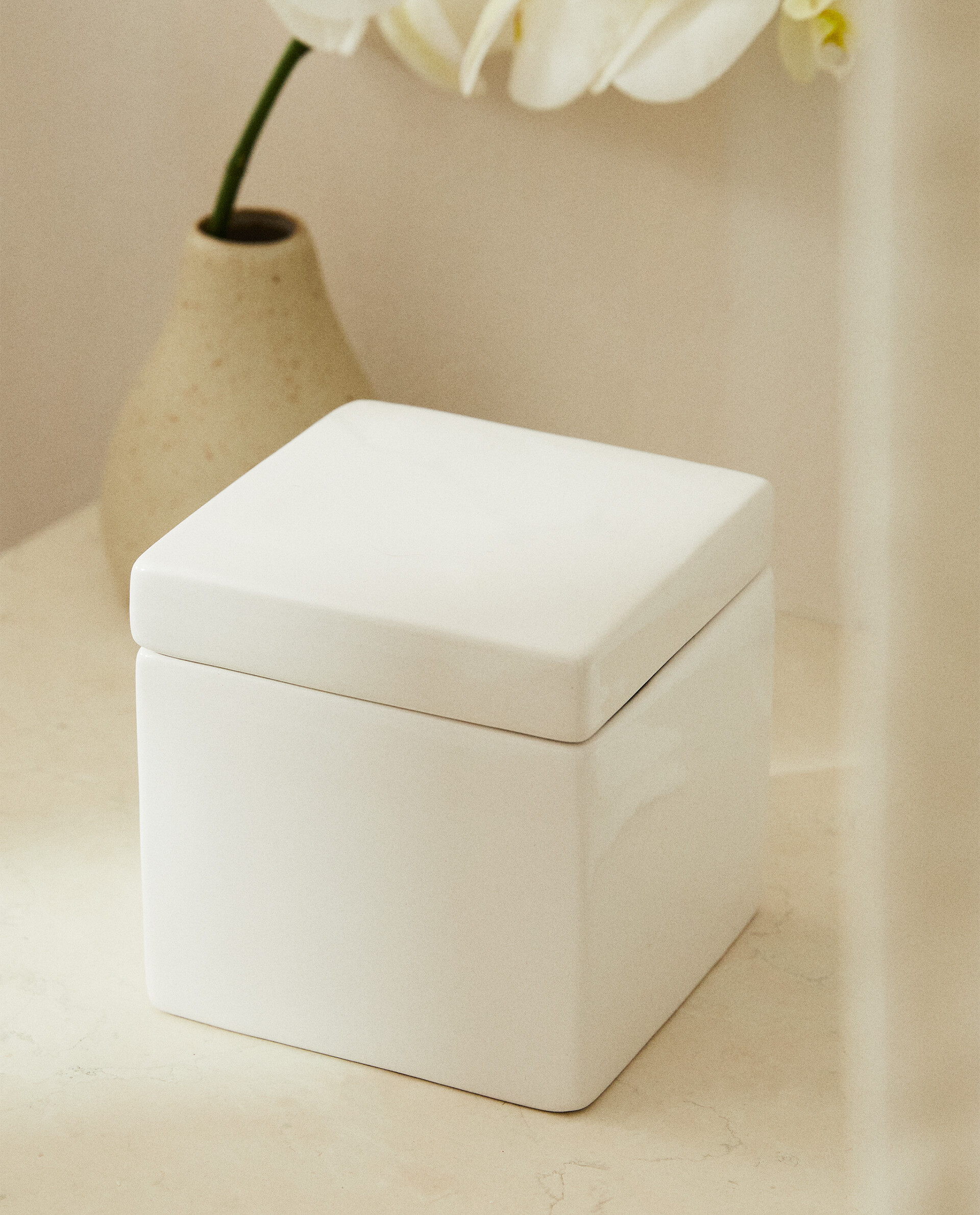 Boxes and jars - BATHROOM - BATHROOM ACCESSORIES | Zara Home Taiwan ...