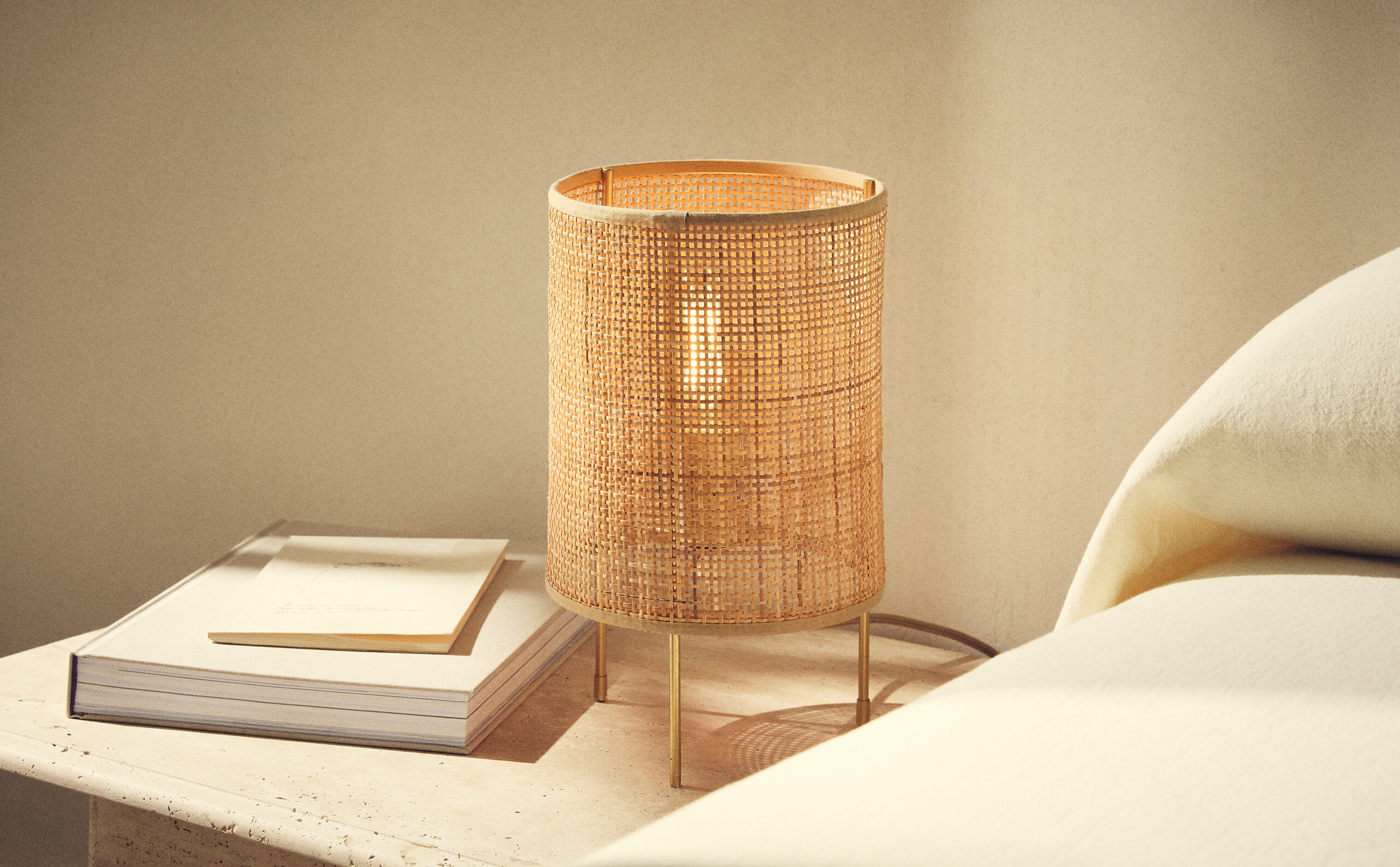 Rattan floor store lamp zara