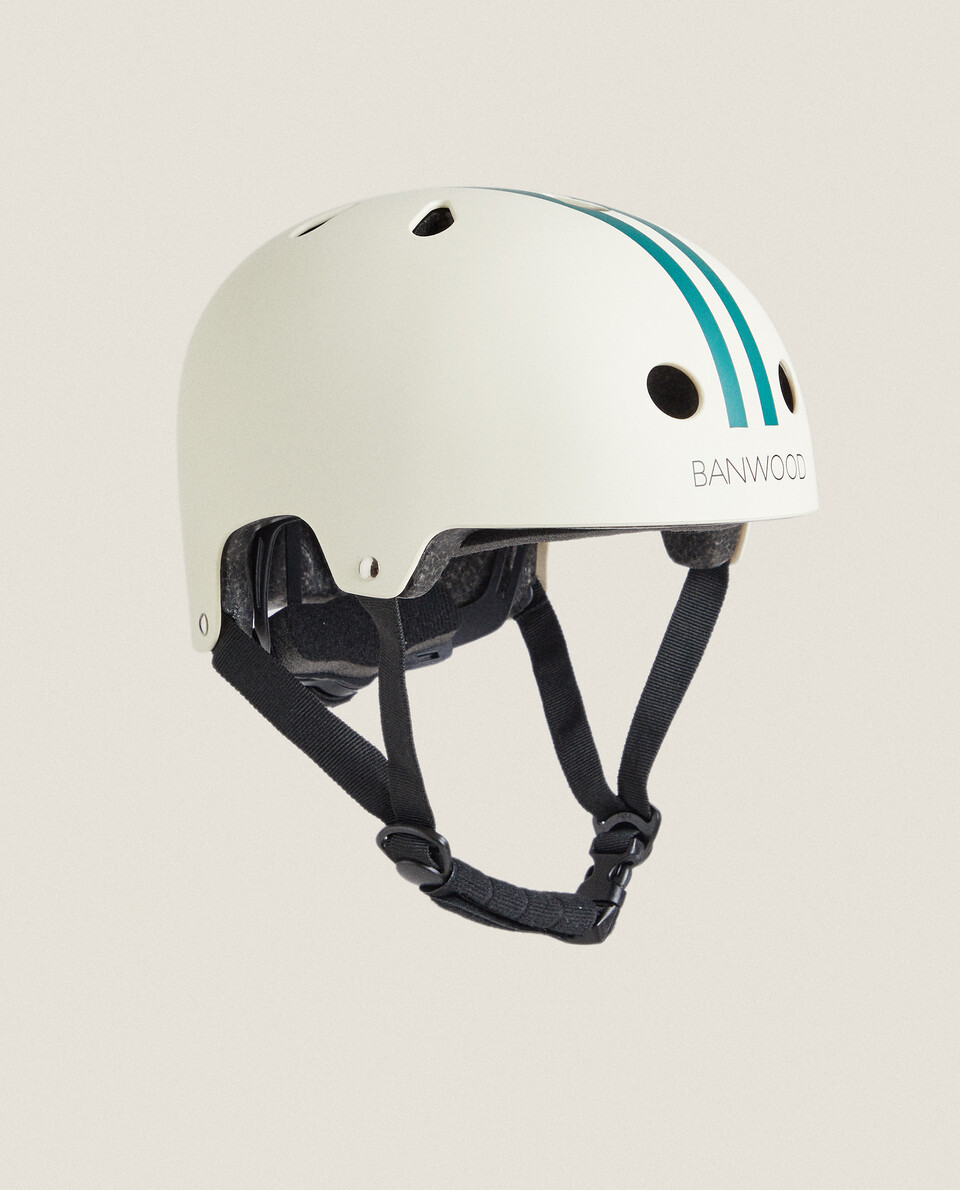 Banwood 2024 helmet liberty