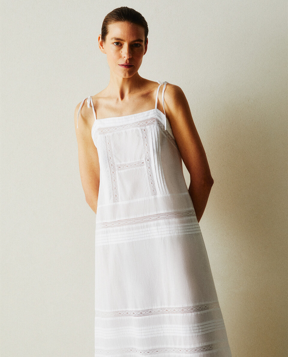NIGHTDRESS WITH LACE STRAPS