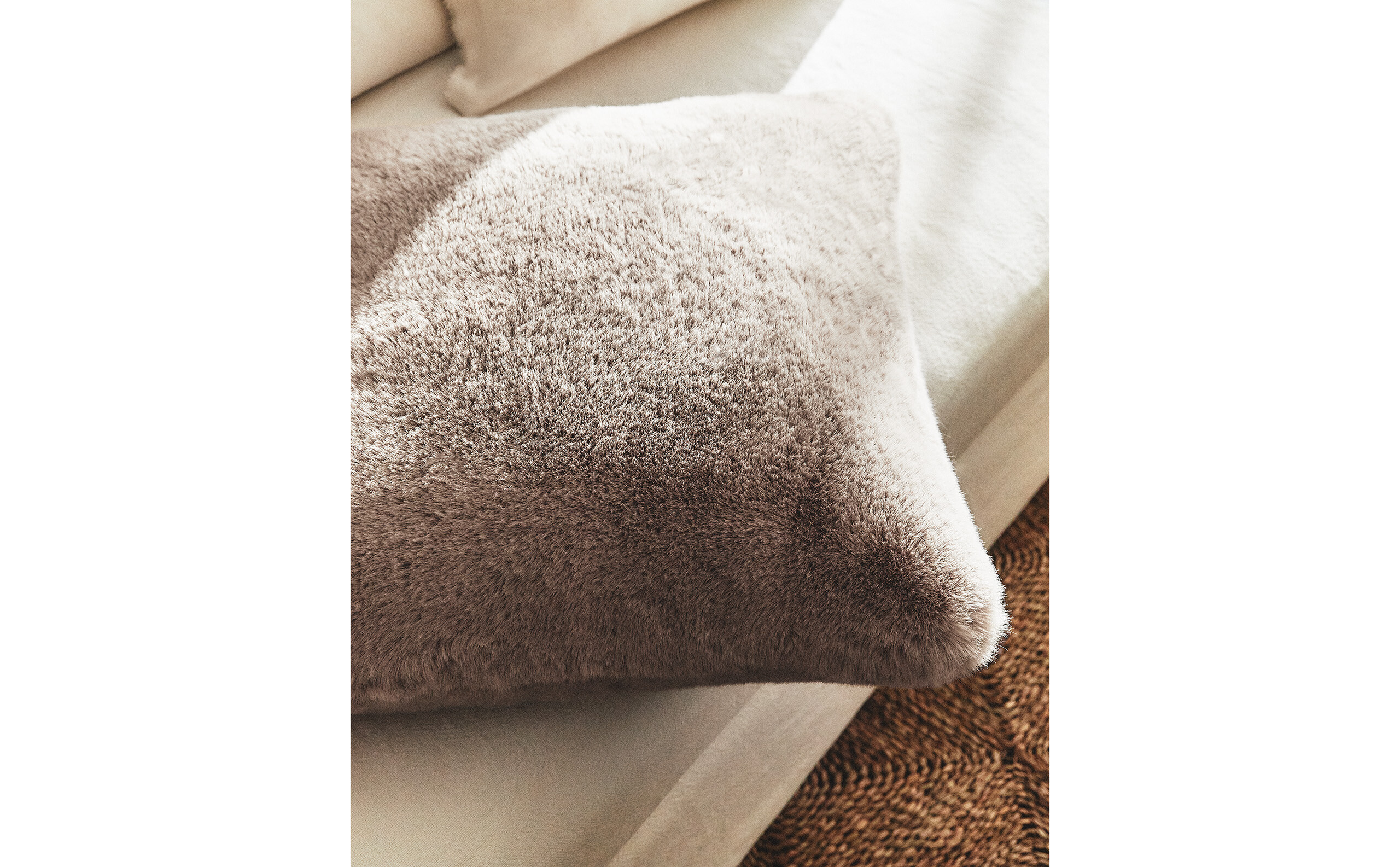 SEE ALL SPECIAL PRICES Zara Home Kosovo