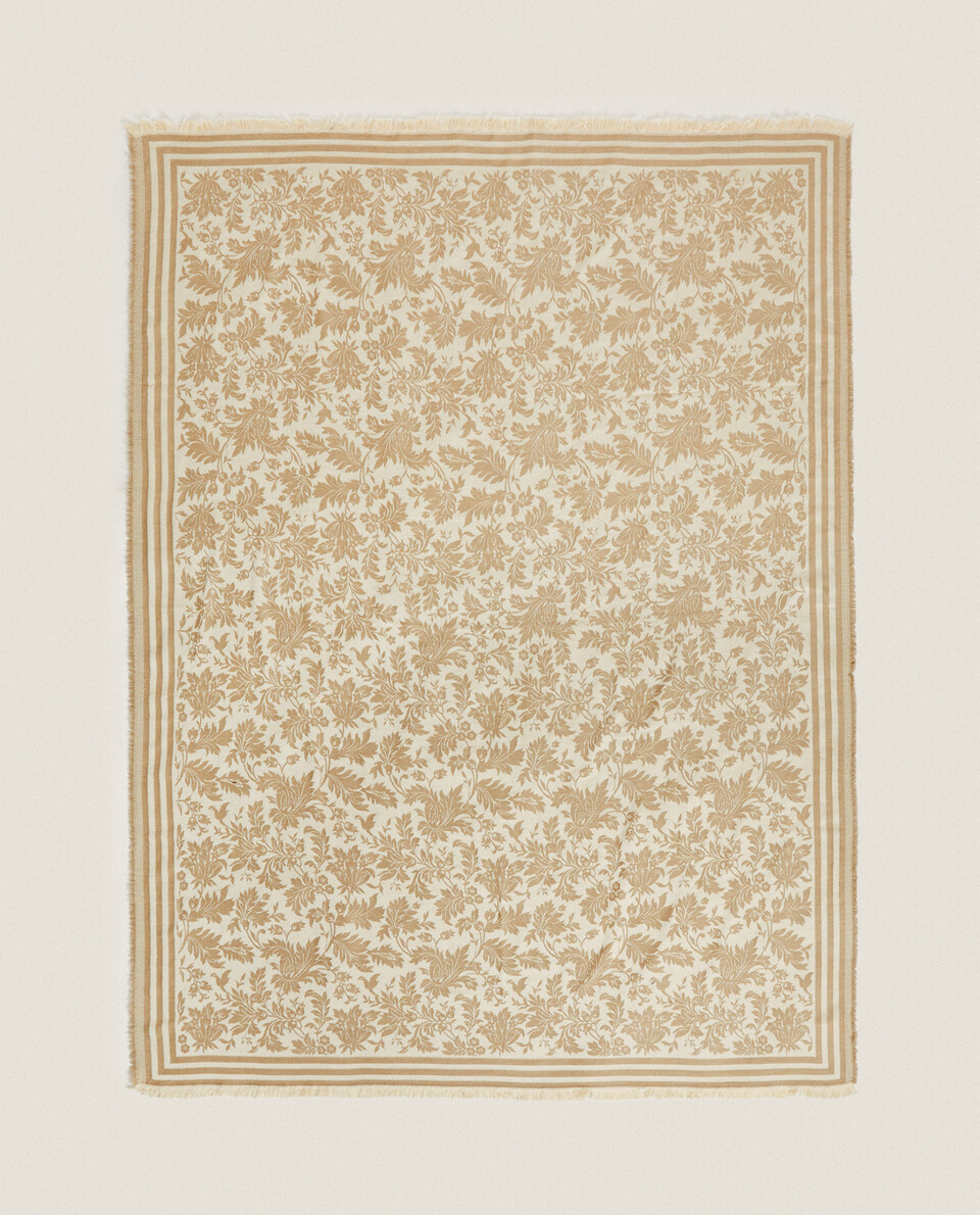 Throws and blankets for the living room Zara Home