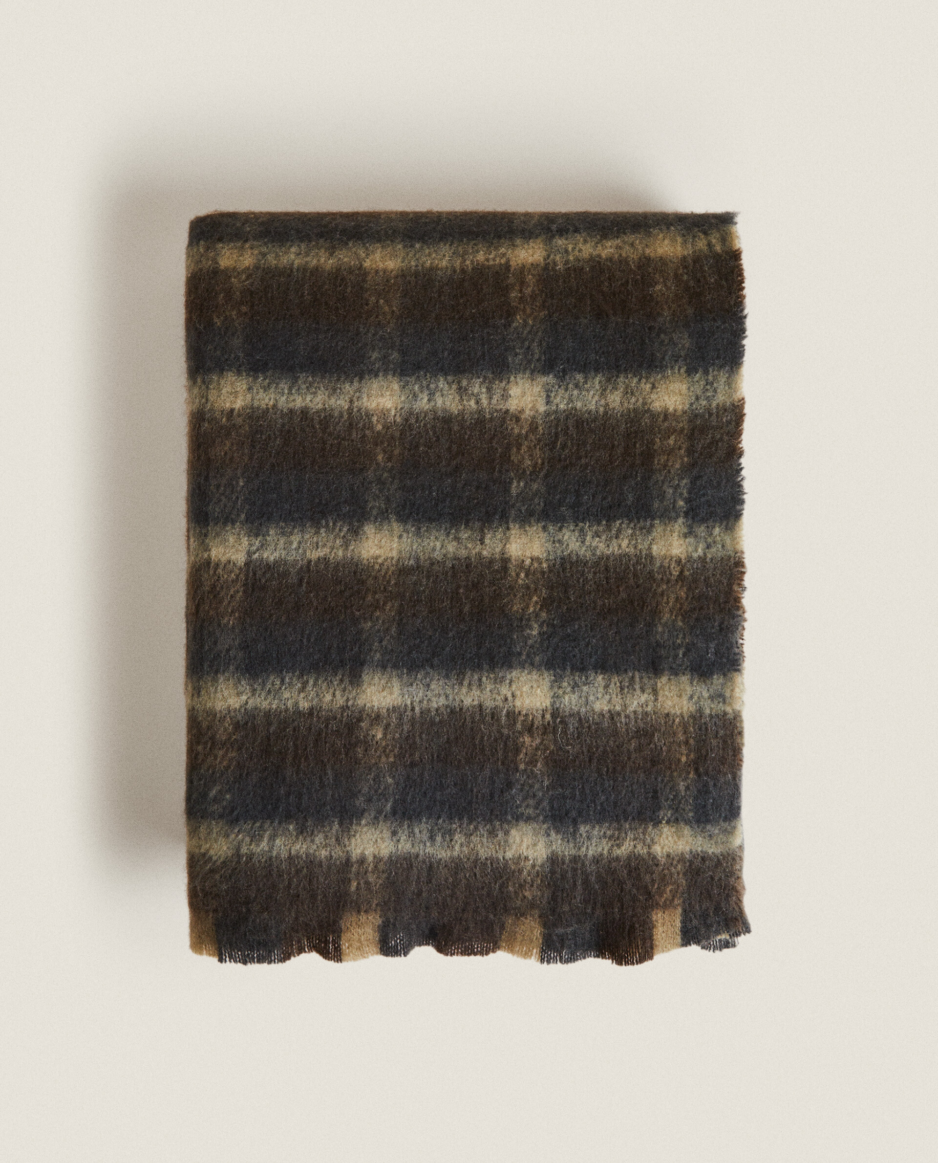 FRAYED CHECKED BLANKET | Zara Home North Macedonia