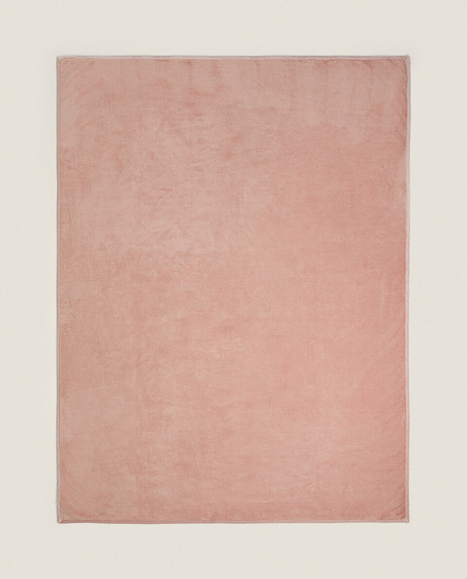 Throws and blankets for living room Zara Home