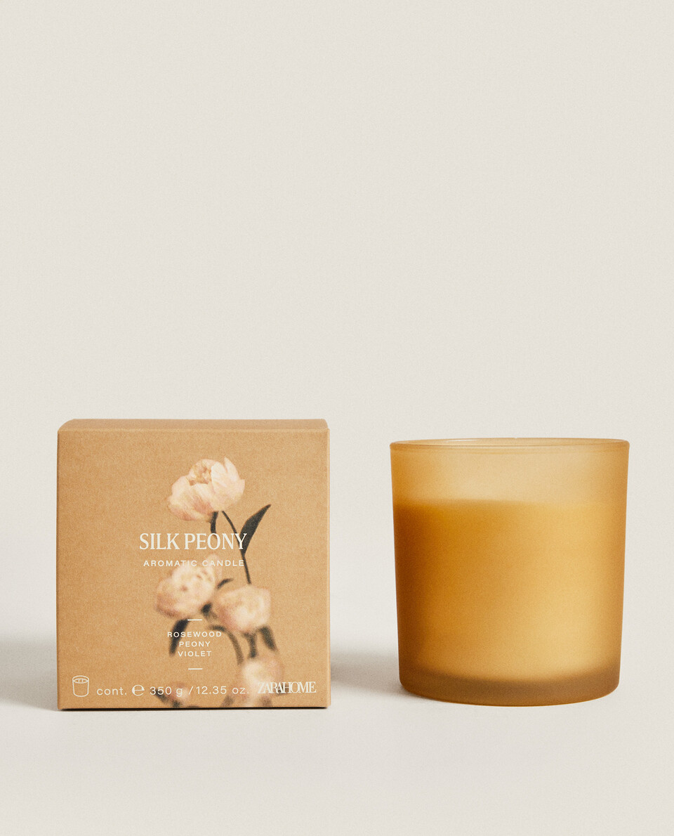 (350 G) SILK PEONY SCENTED CANDLE