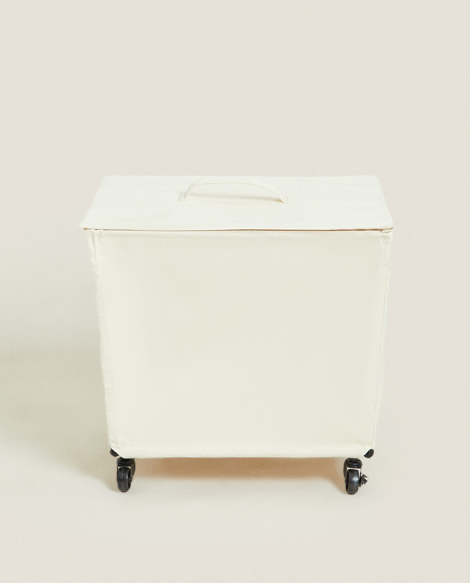 LAUNDRY BASKET WITH WHEELS