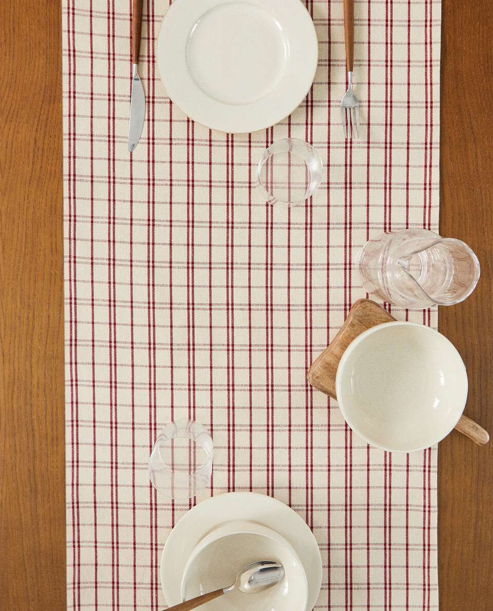 CHECKED COTTON TABLE RUNNER