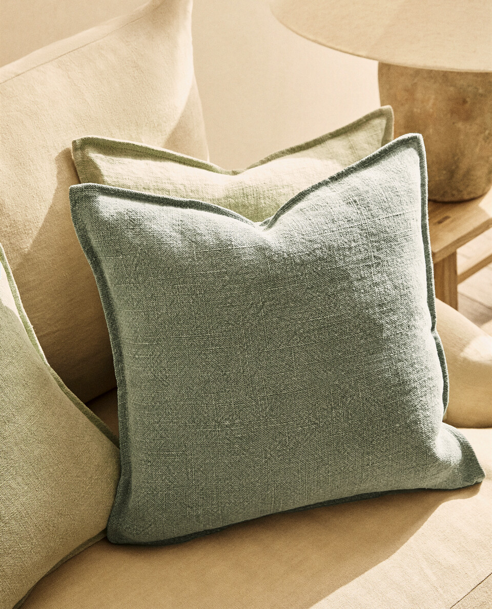 LINEN CUSHION COVER WITH TOPSTITCHING