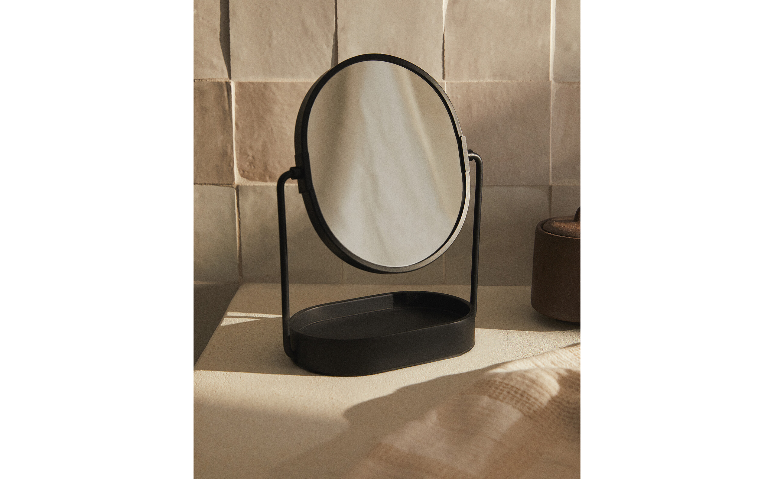 Bathroom mirrors | Zara Home