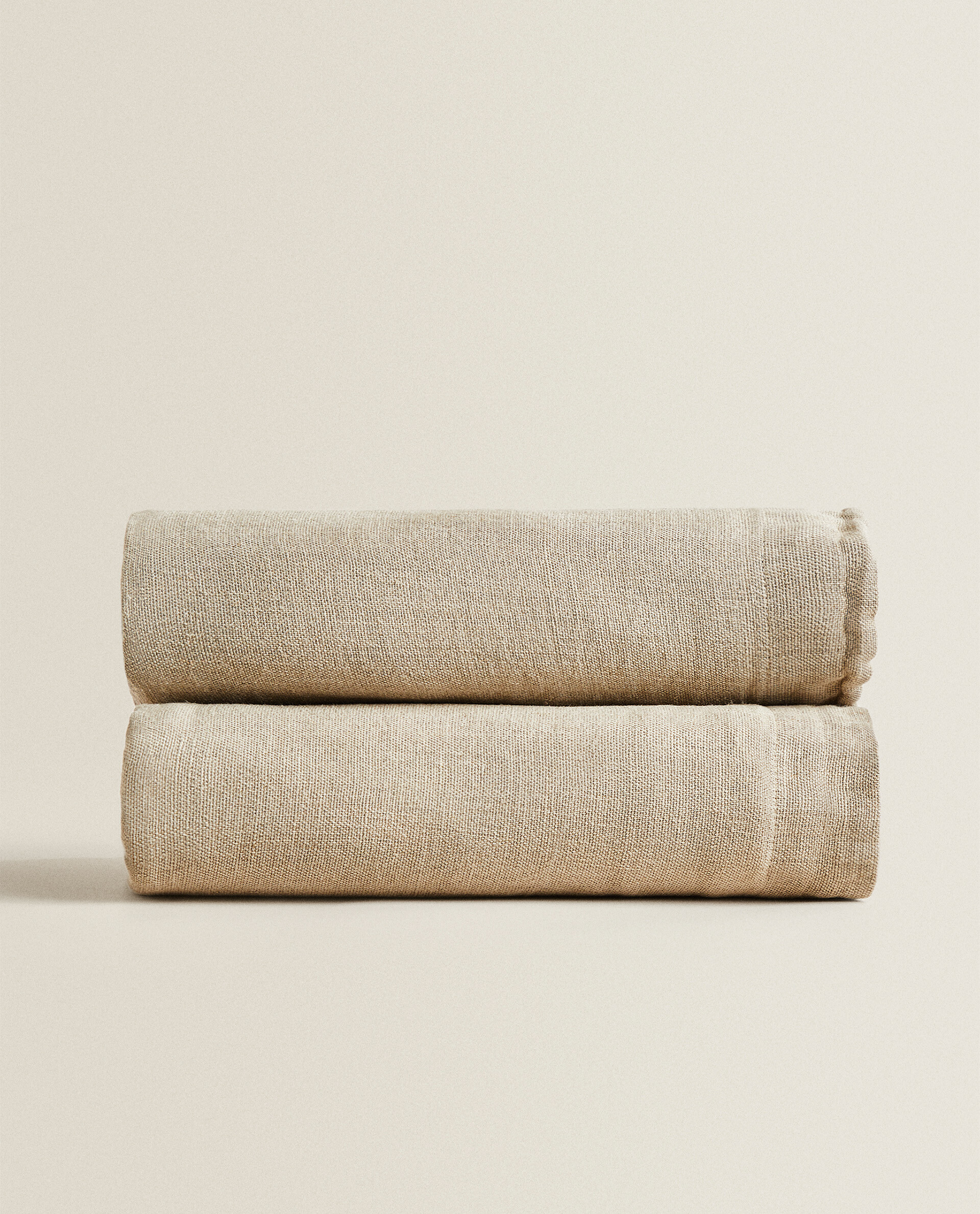 Colchas beige zara online home