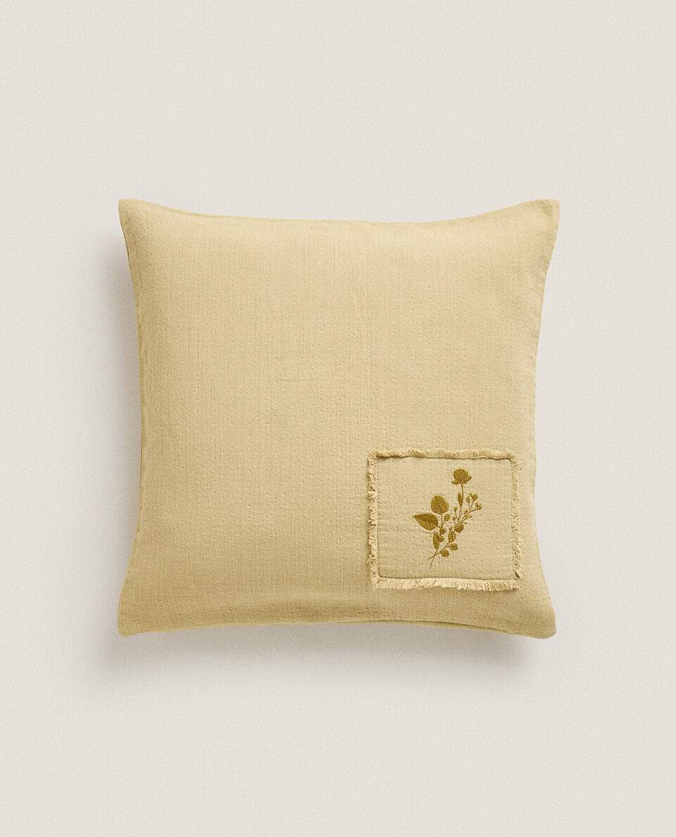 THROW PILLOW COVER WITH FLORAL EMBROIDERY