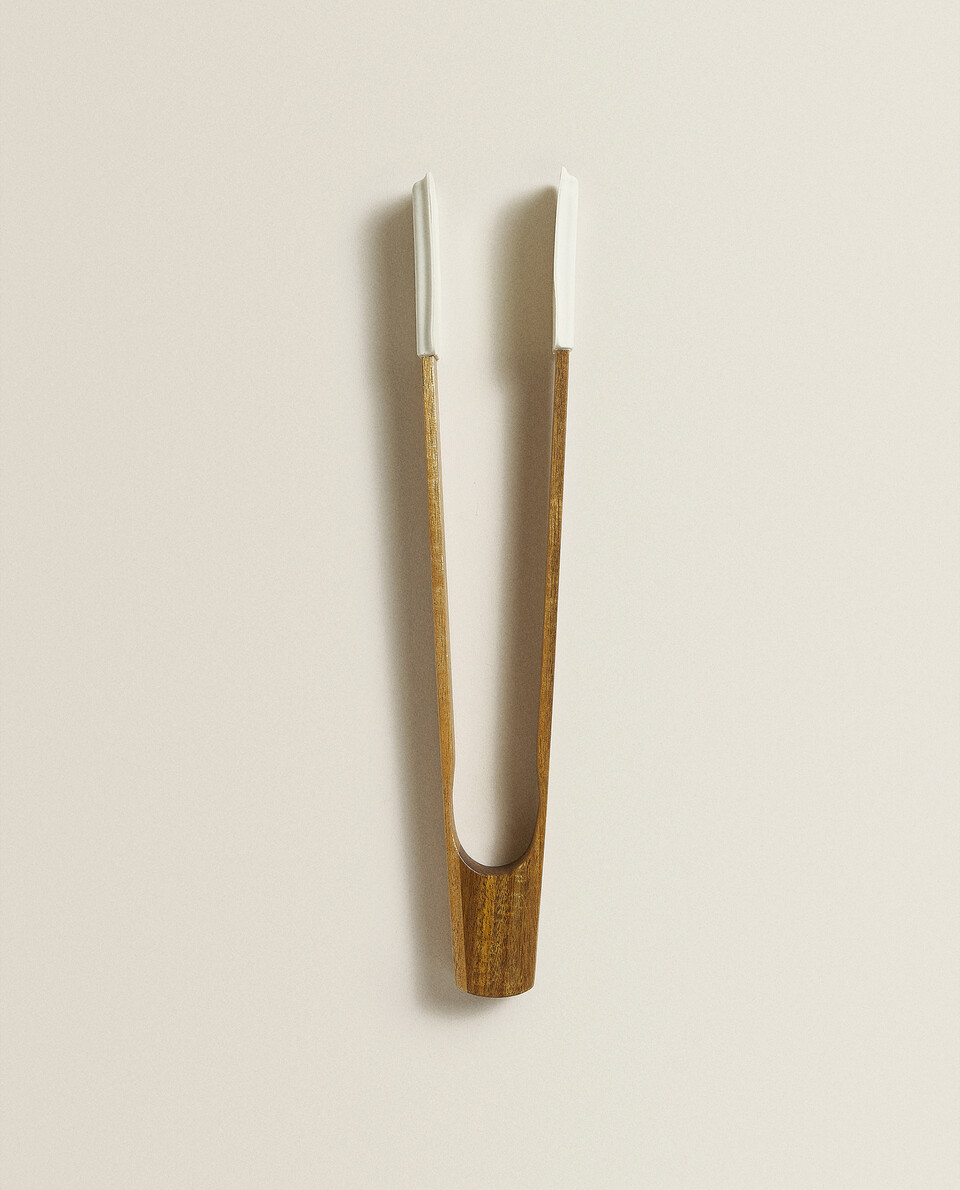 SILICONE AND WOODEN TONGS