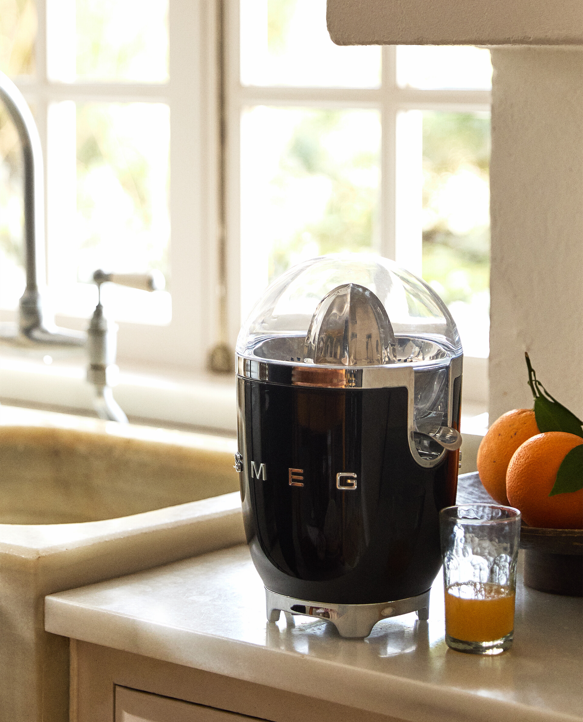 Smeg citrus on sale juicer black