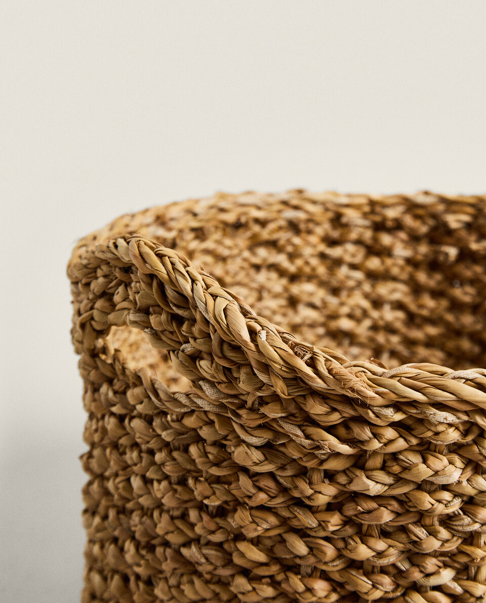 CYLINDRICAL SEAGRASS BASKET