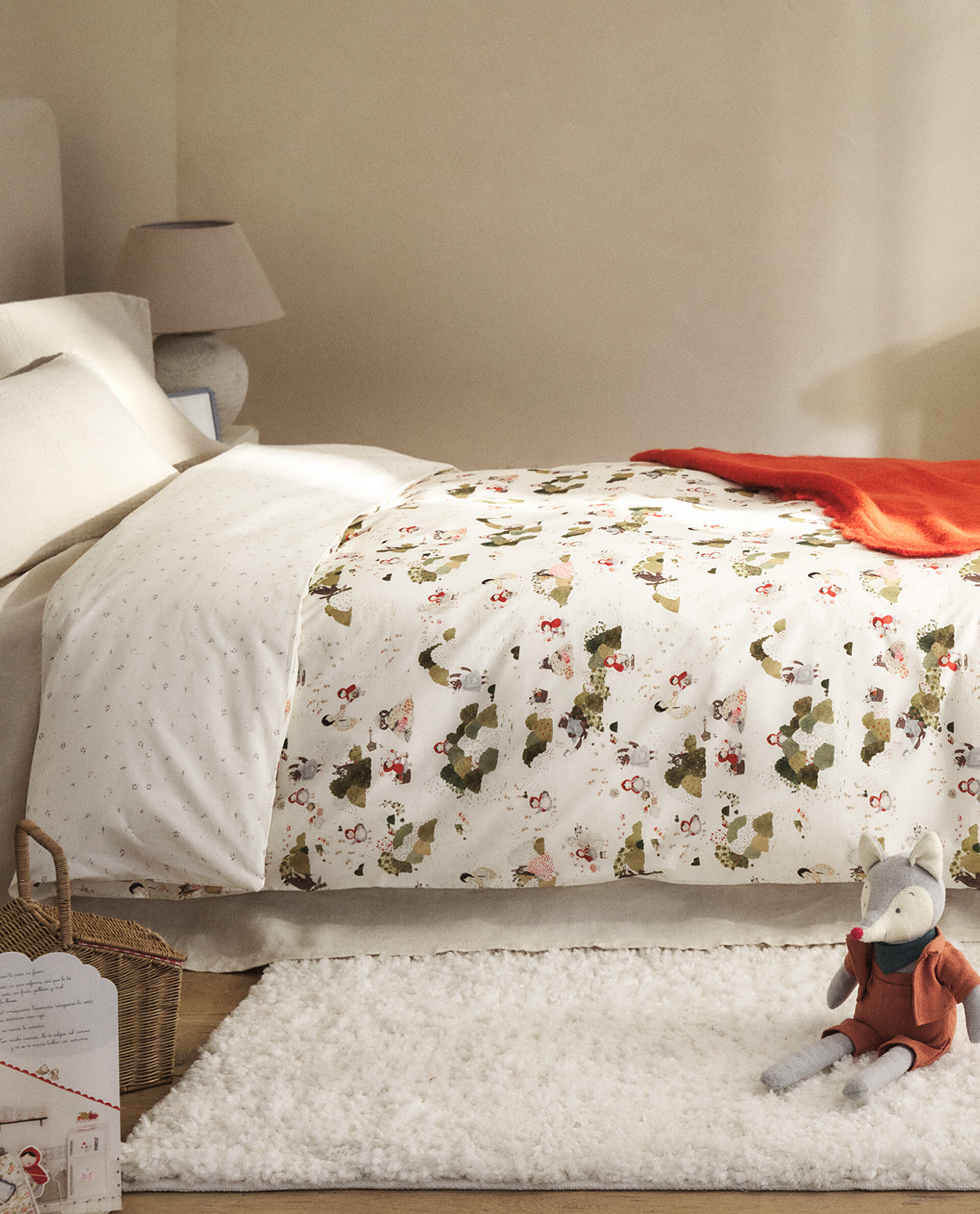 CHILDREN'S REVERSIBLE LITTLE RED RIDING HOOD DUVET COVER Zara Home