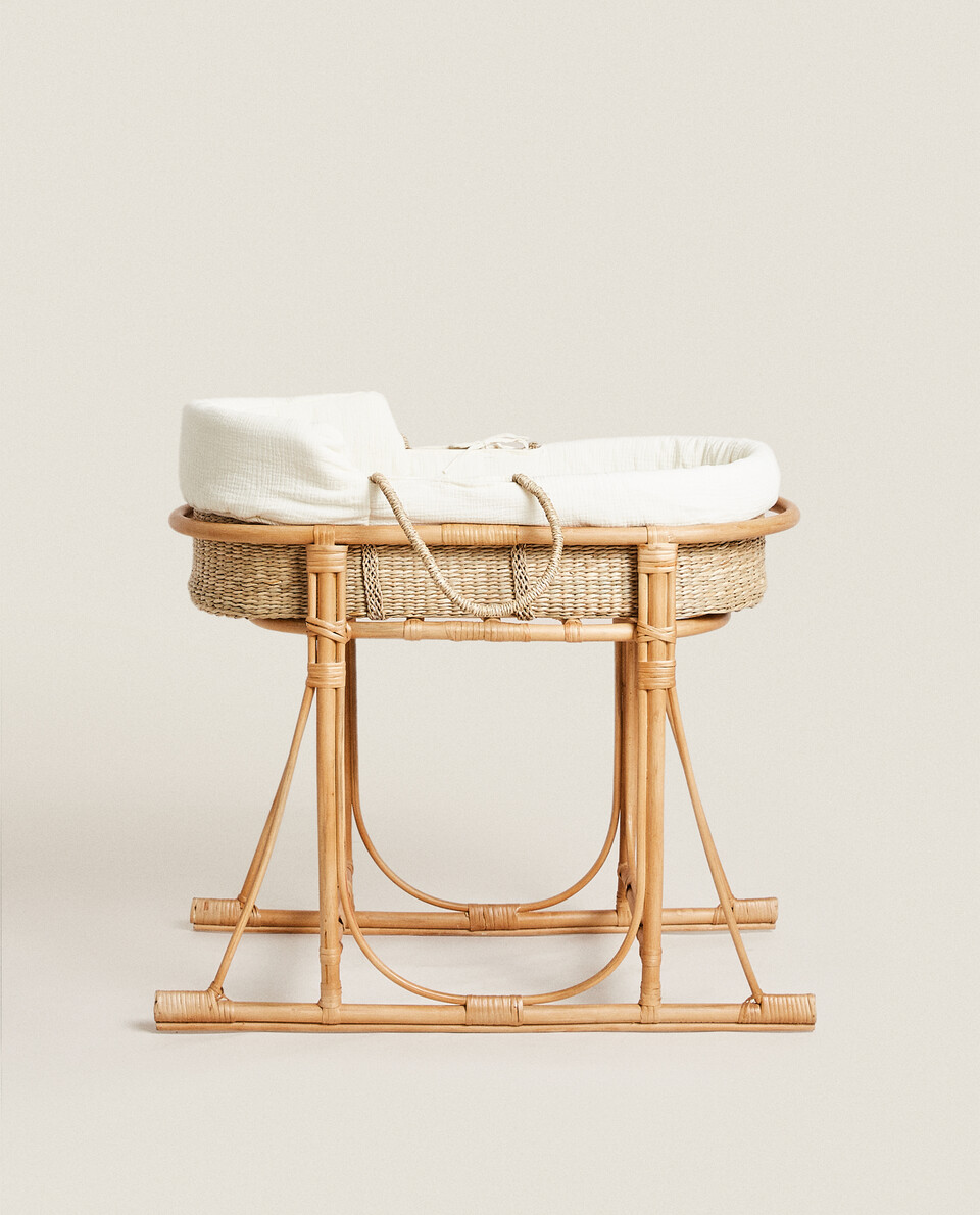 RATTAN MOSES BASKET