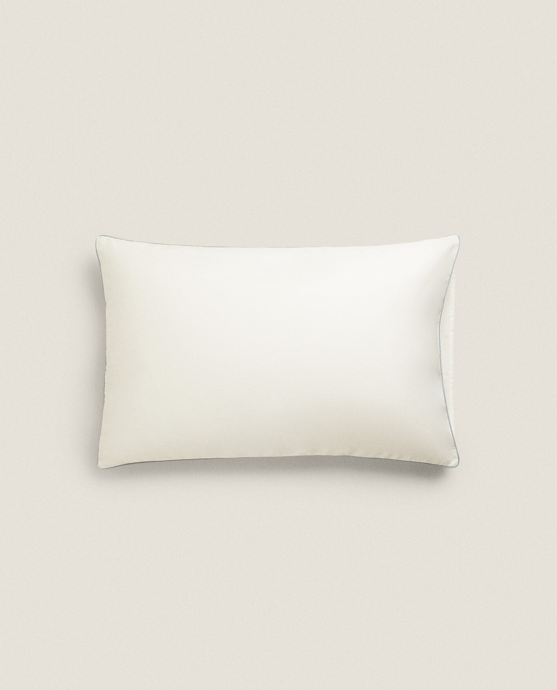 Pillowcase with outlet piping