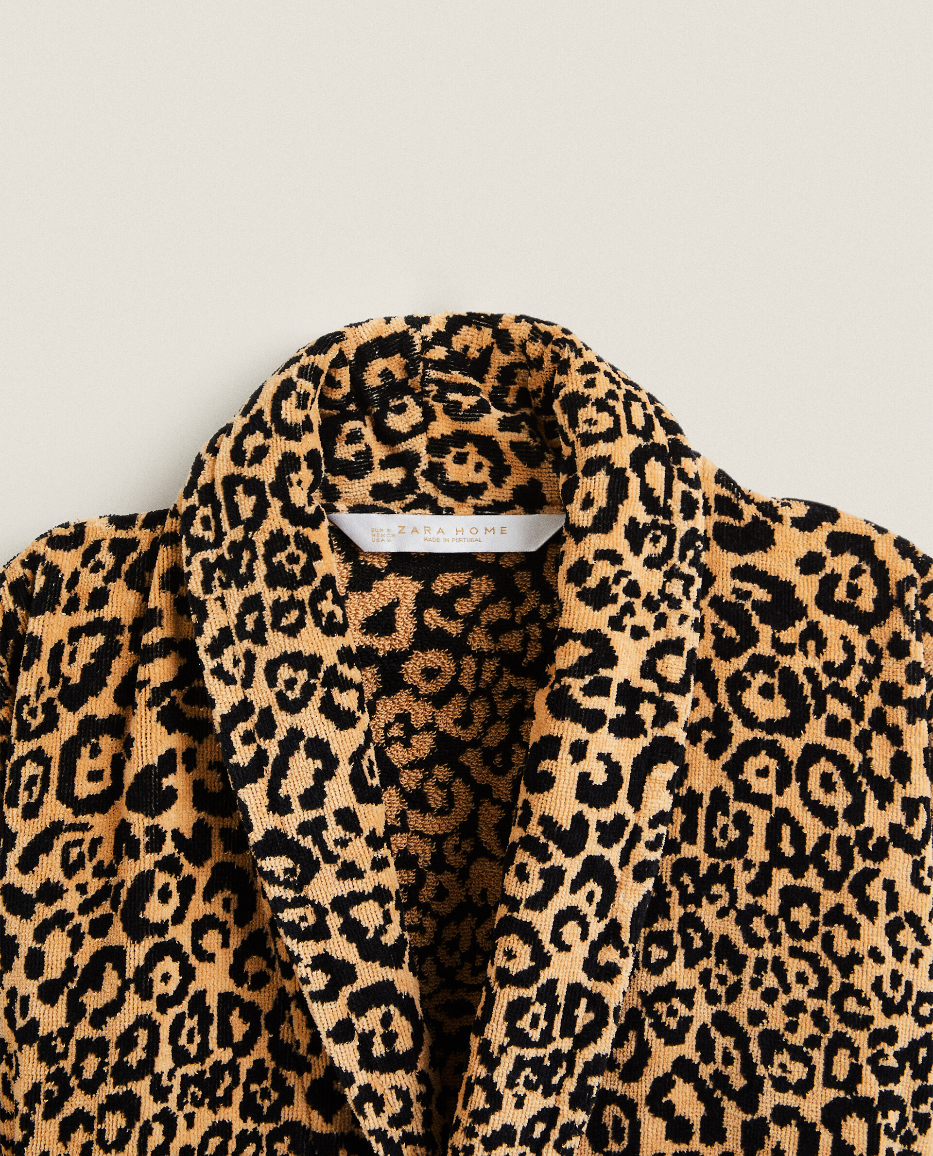 Zara home best sale leopard towels