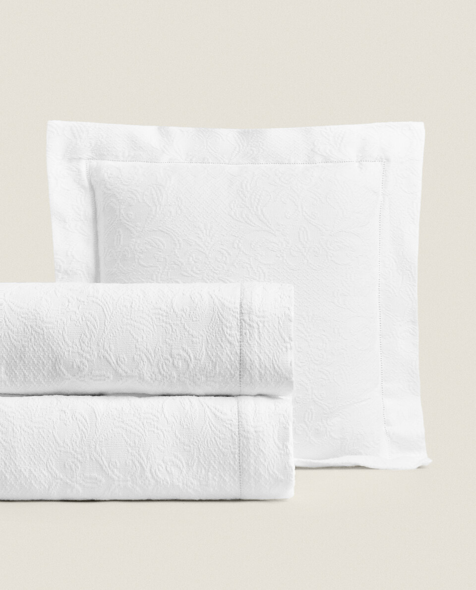 JACQUARD BEDSPREAD Zara Home United Kingdom