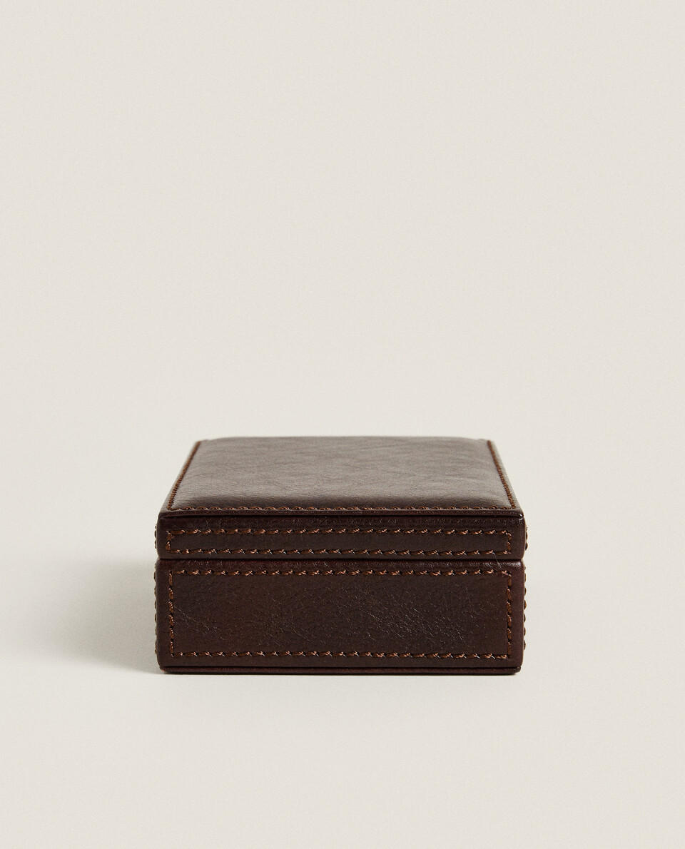 LEATHER RING BOX