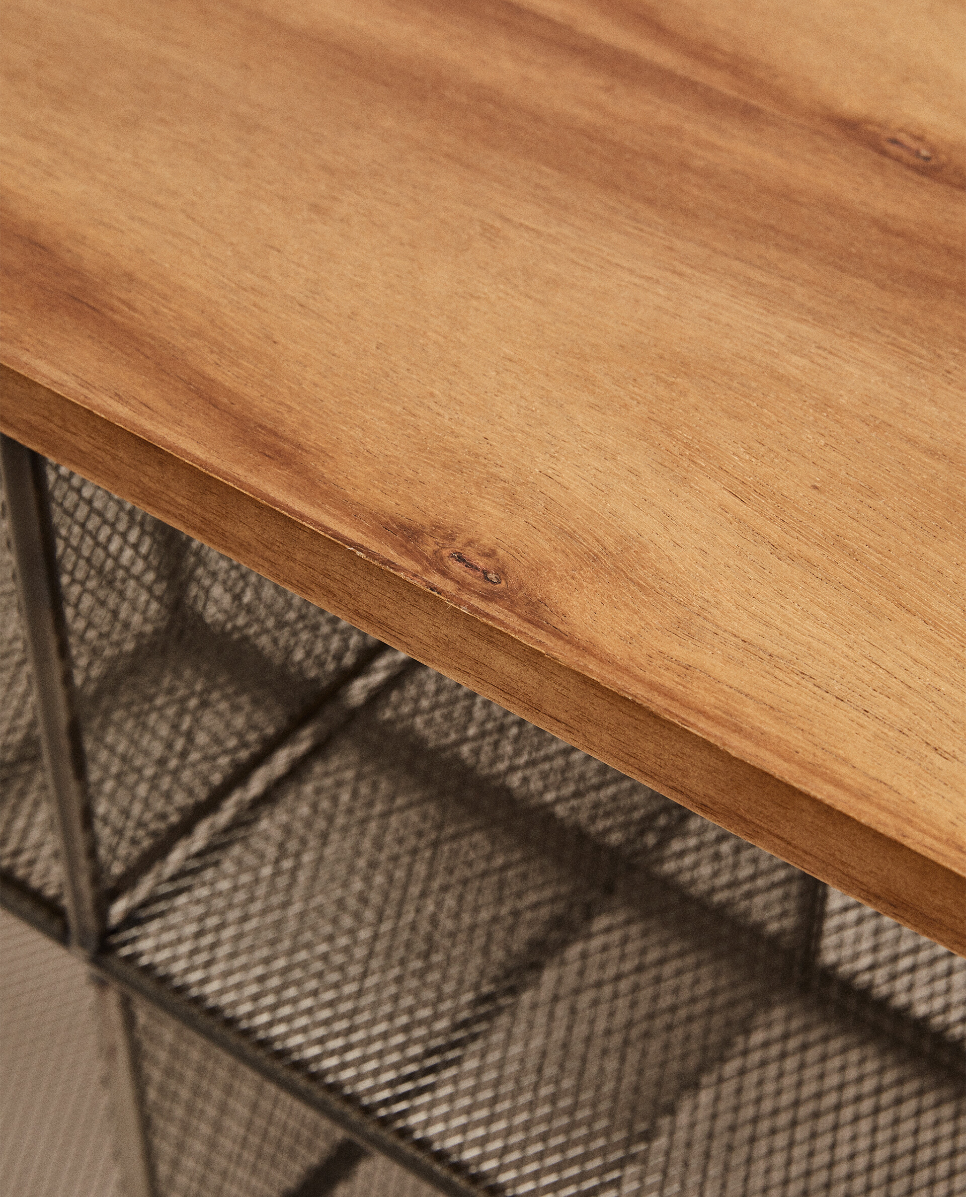 Zara wooden store bench