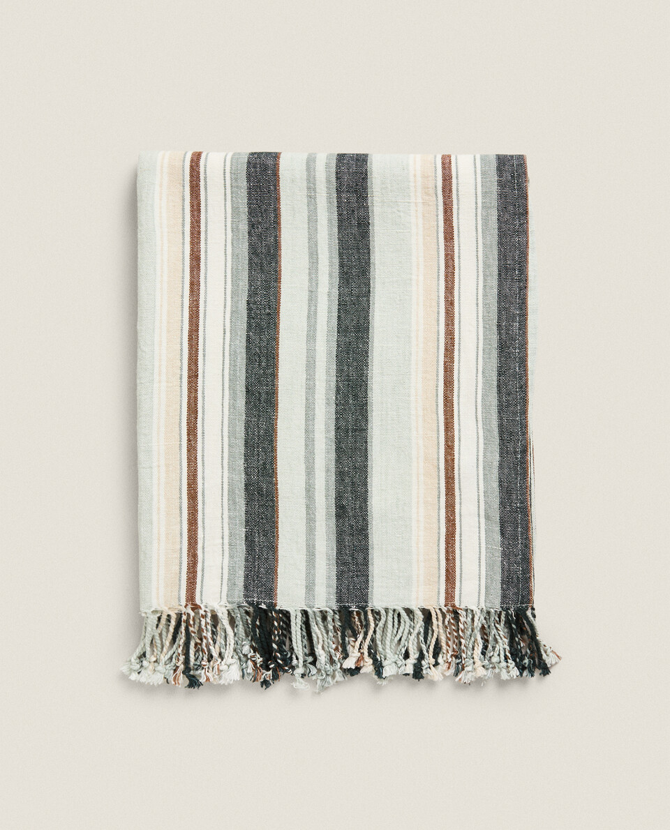 STRIPED COTTON BEACH TOWEL WITH FRINGING