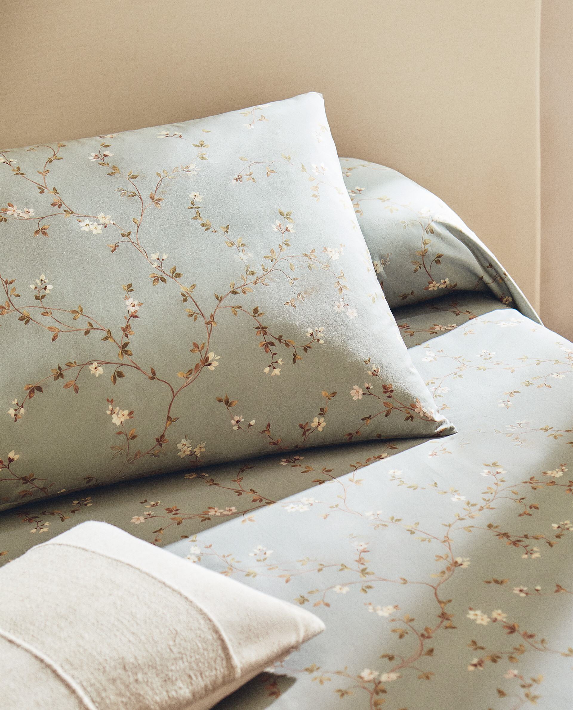 See all - BEDROOM - BED LINEN | Zara Home Taiwan, China / 中国台湾