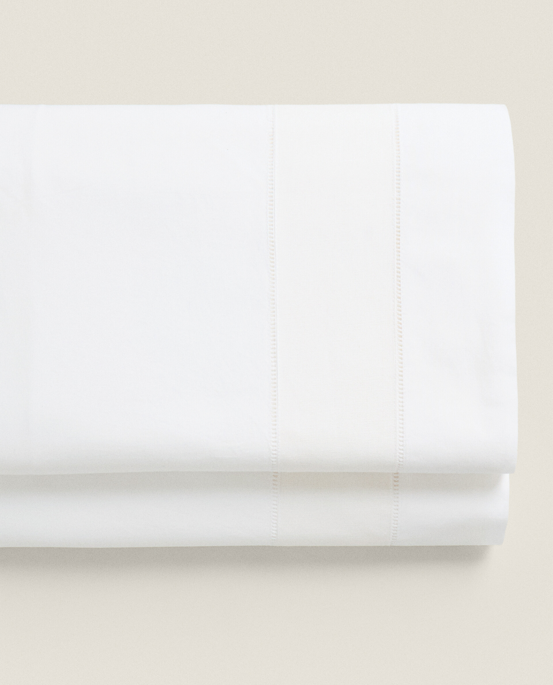 Drap du dessus Descamps 260 x 300 cm, coton ivoire finition organza de