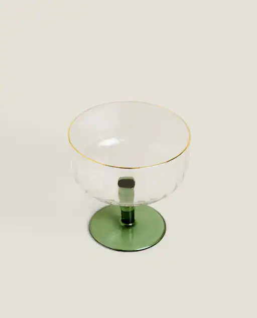 SHORT GLASS WITH RAISED DESIGN