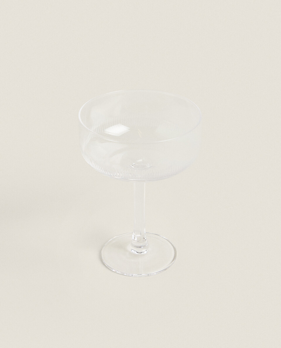 ENGRAVED CRYSTALLINE COCKTAIL GLASS