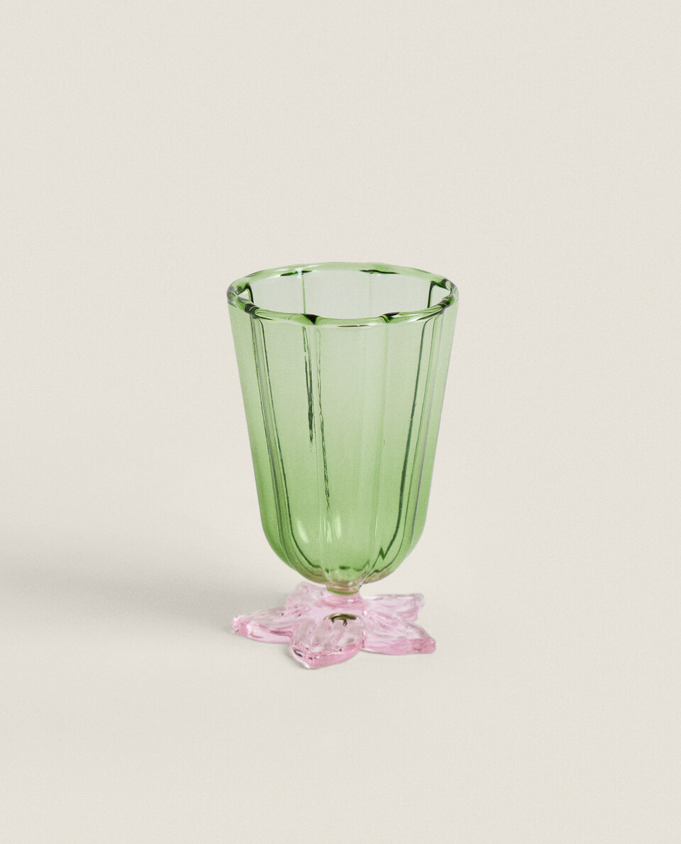 BOROSILICATE CUP WITH FLORAL BASE